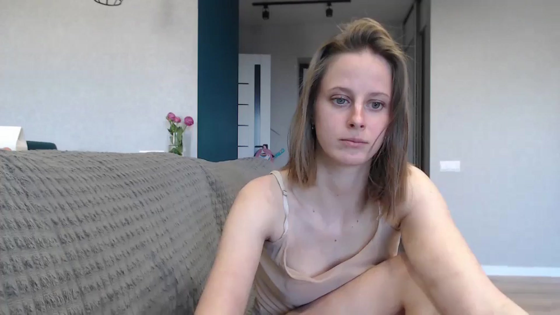 Gallery image thumbnail from mimiMILFal's myfreecams stream on, 05/17/2024, 15:10 image 16 of 20
