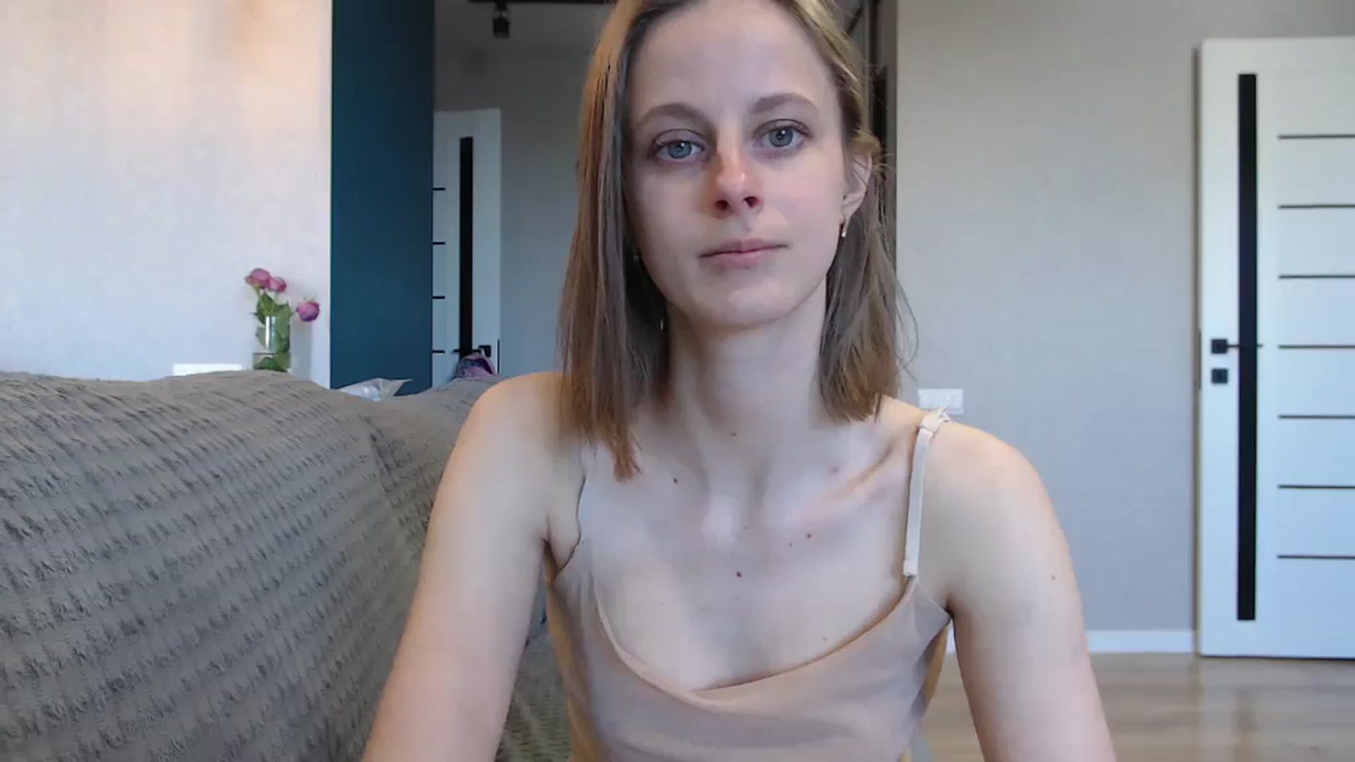 Gallery image thumbnail from mimiMILFal's myfreecams stream on, 05/19/2024, 13:50 image 8 of 20