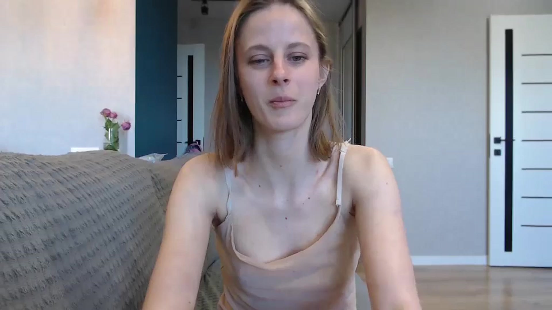 Gallery image thumbnail from mimiMILFal's myfreecams stream on, 05/19/2024, 13:50 image 4 of 20
