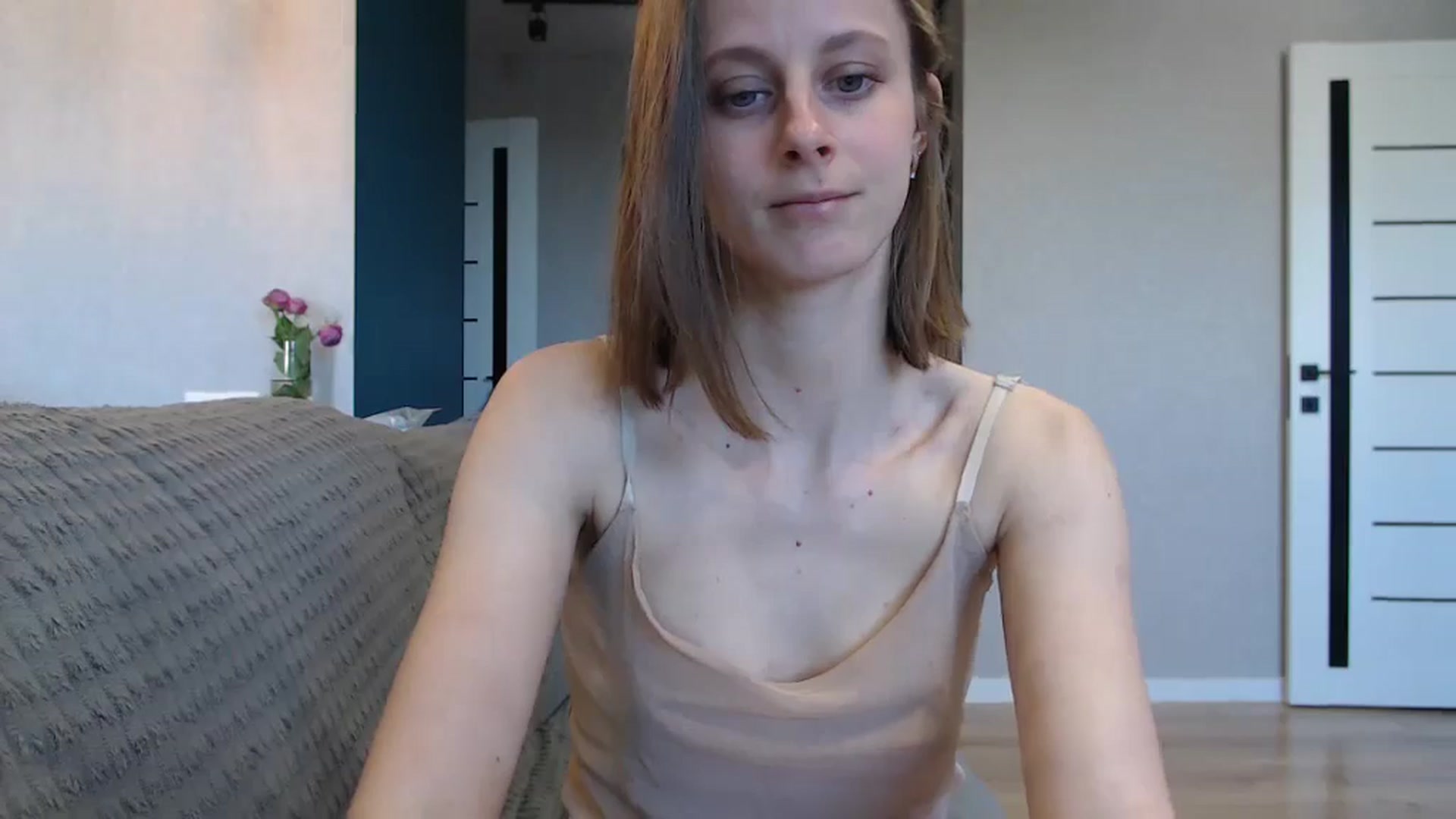 Gallery image thumbnail from mimiMILFal's myfreecams stream on, 05/19/2024, 14:25 image 5 of 20