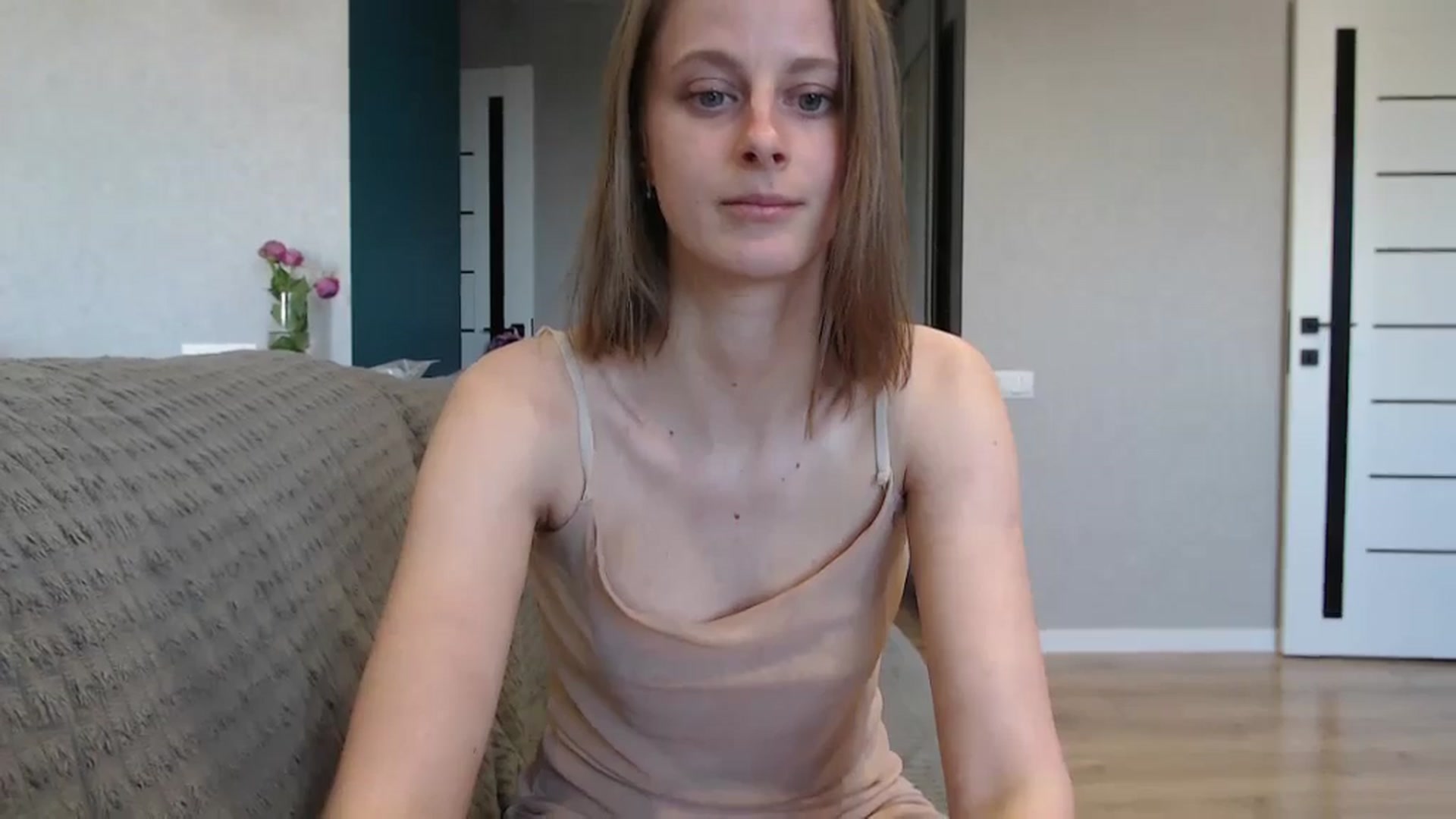 Gallery image thumbnail from mimiMILFal's myfreecams stream on, 05/19/2024, 14:58 image 8 of 20