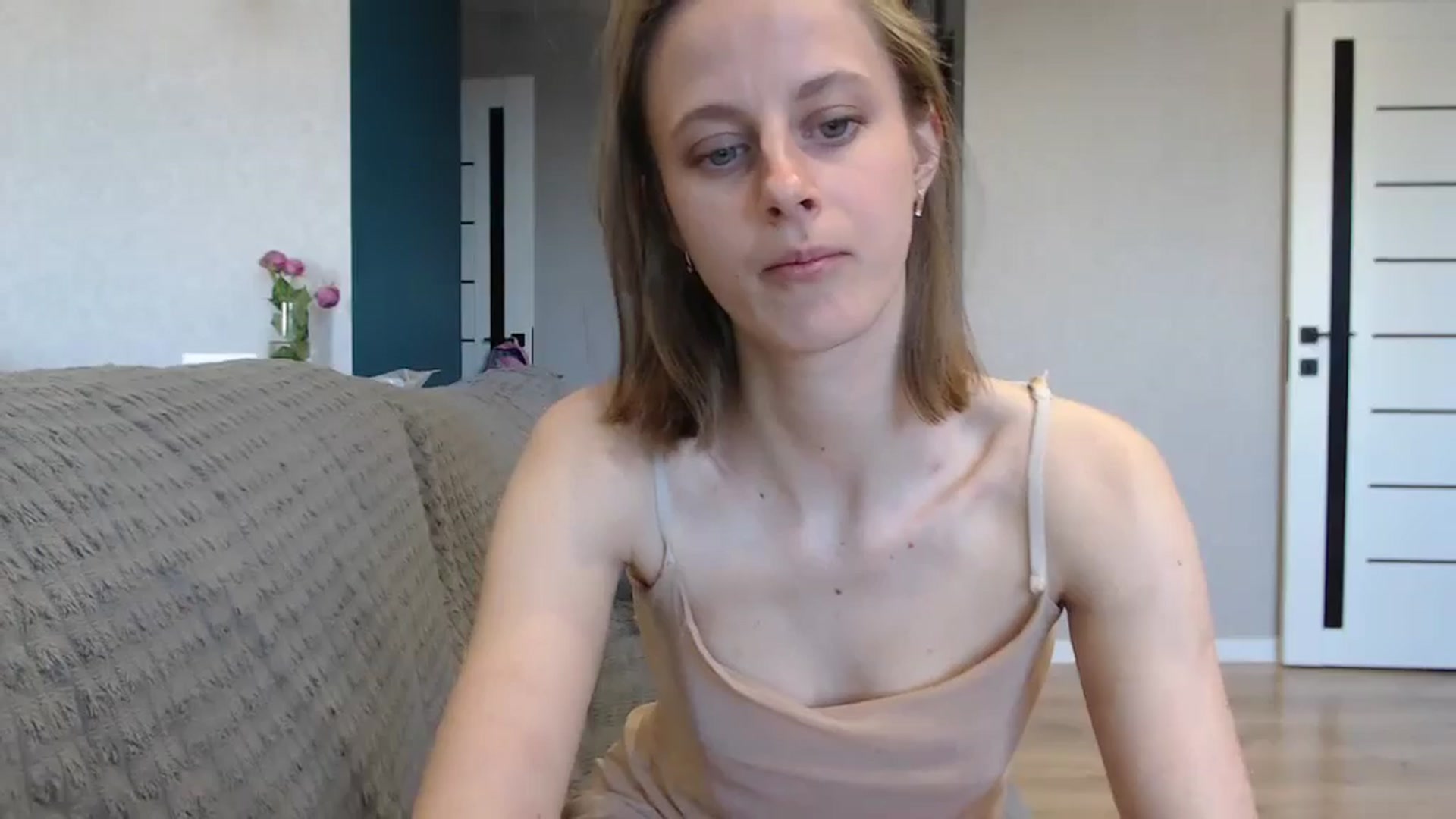 Gallery image thumbnail from mimiMILFal's myfreecams stream on, 05/19/2024, 14:58 image 18 of 20