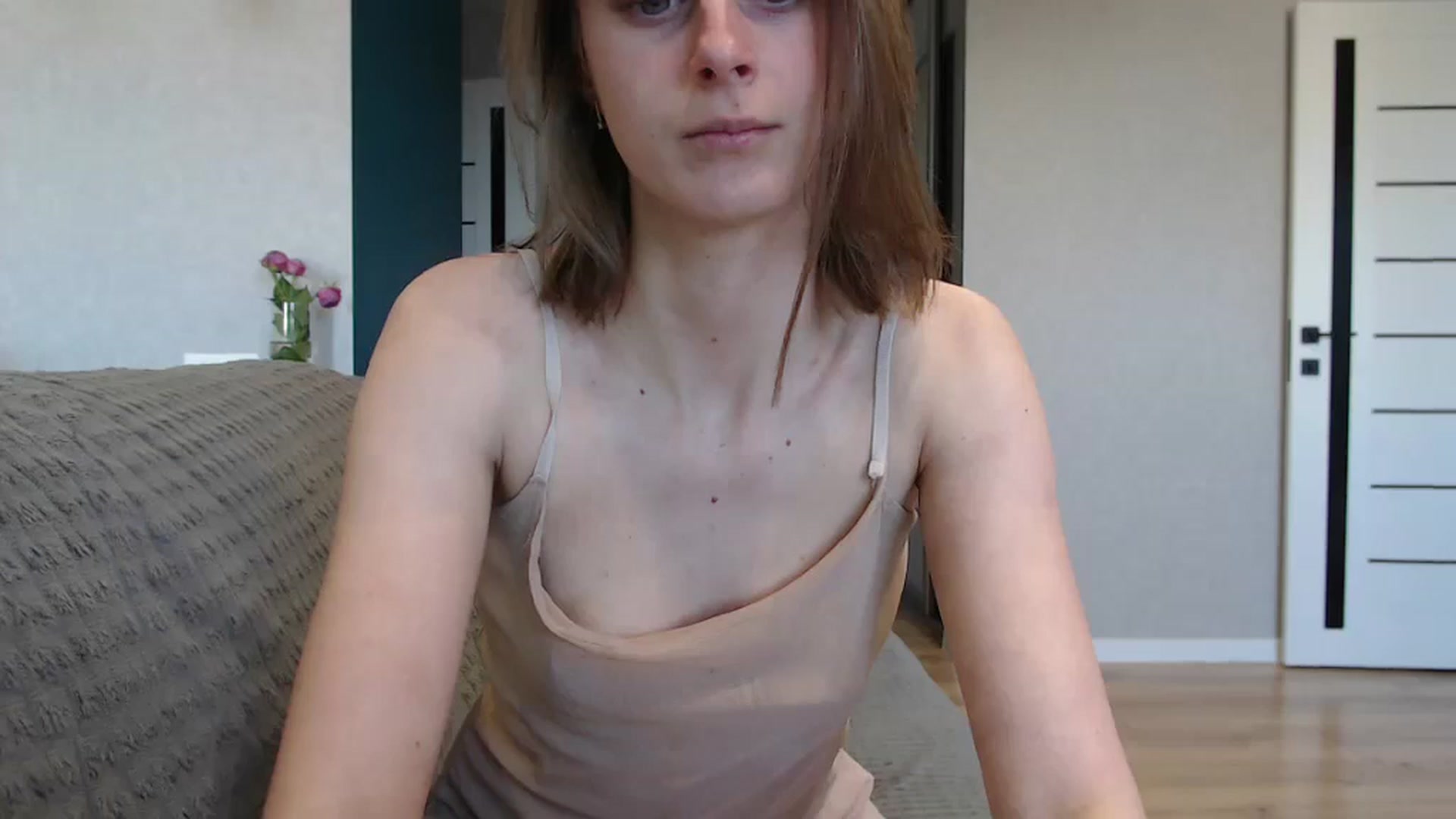 Gallery image thumbnail from mimiMILFal's myfreecams stream on, 05/19/2024, 14:58 image 4 of 20