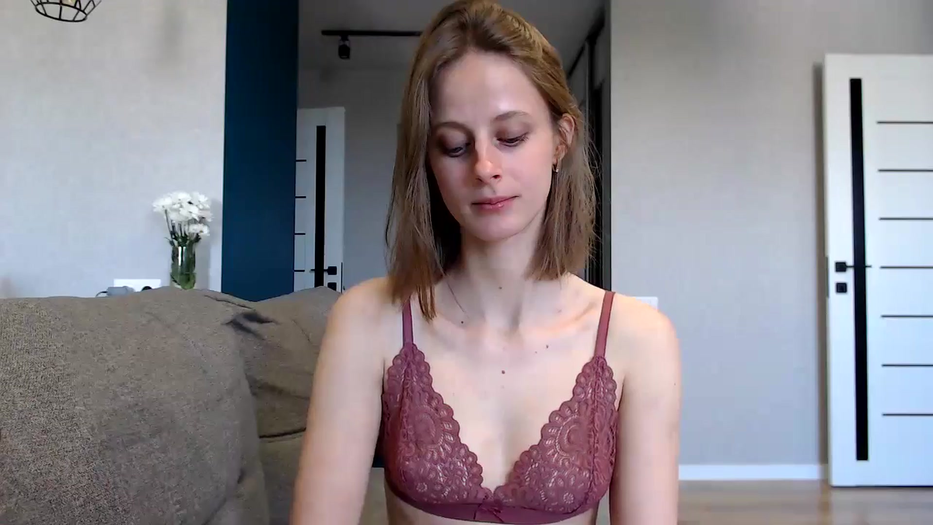 Gallery image thumbnail from mimiMILFal's myfreecams stream on, 05/21/2024, 12:16 image 14 of 20