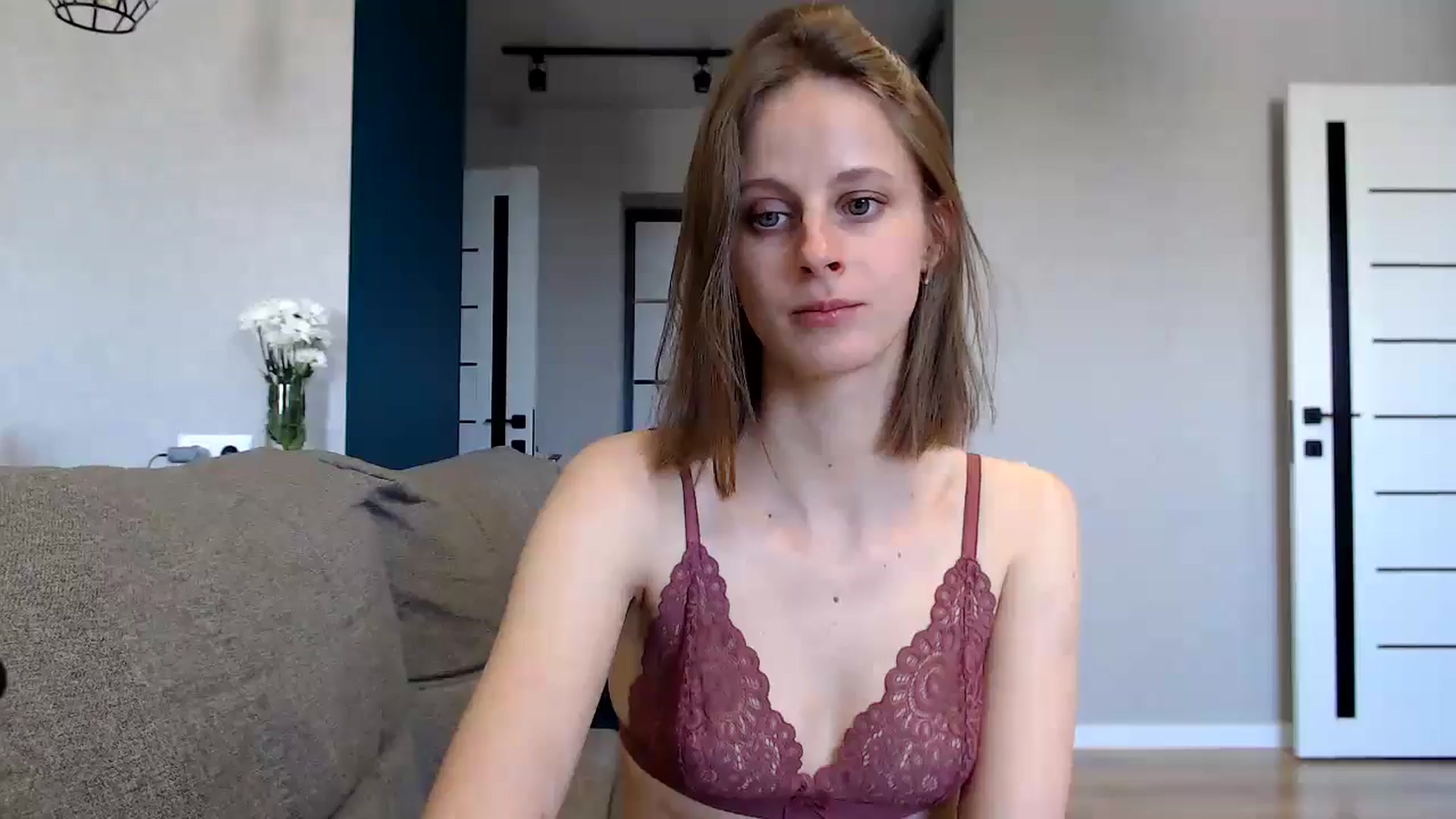 Gallery image thumbnail from mimiMILFal's myfreecams stream on, 05/21/2024, 12:16 image 16 of 20