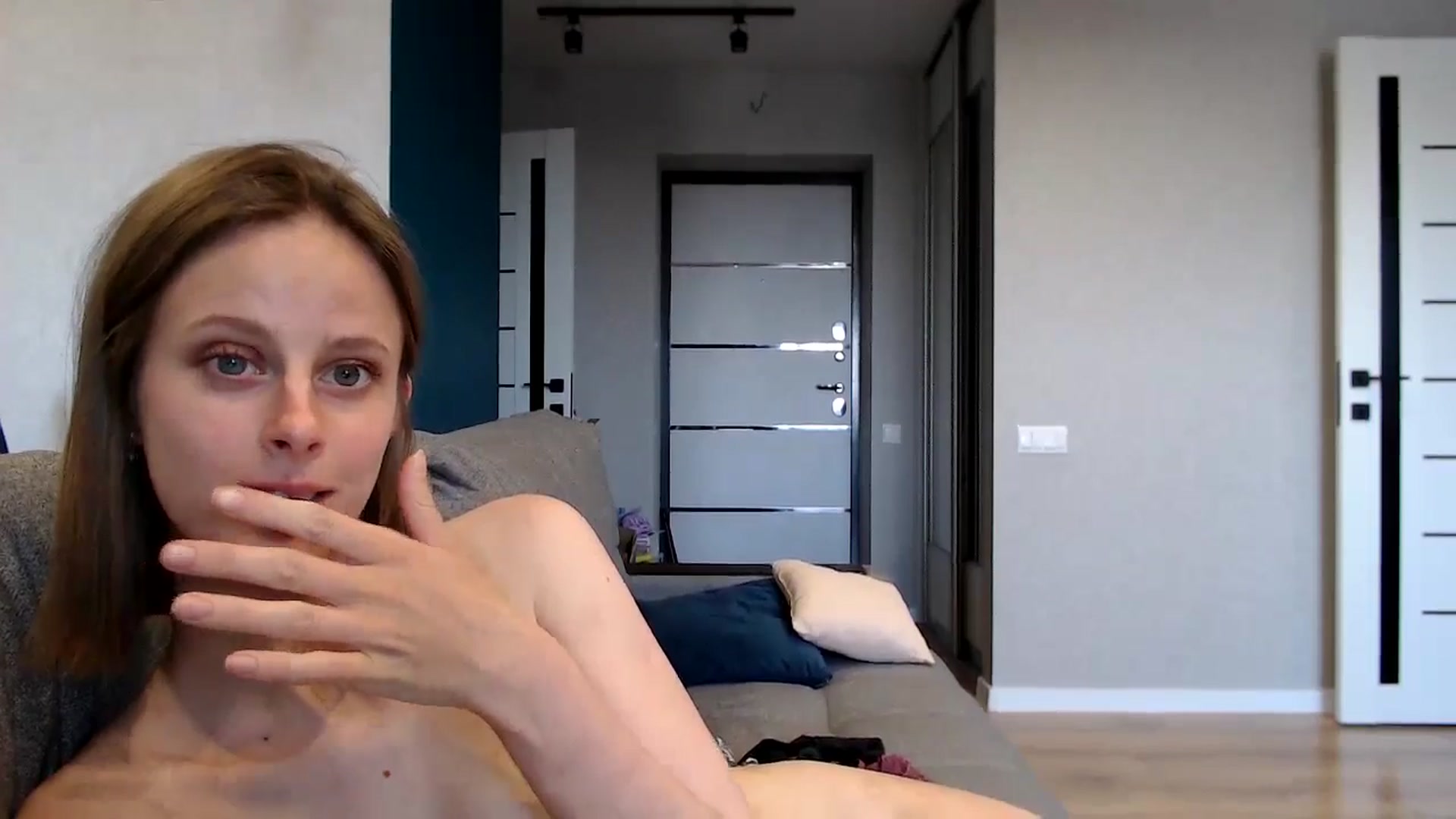 Gallery image thumbnail from mimiMILFal's myfreecams stream on, 05/21/2024, 13:44 image 12 of 20