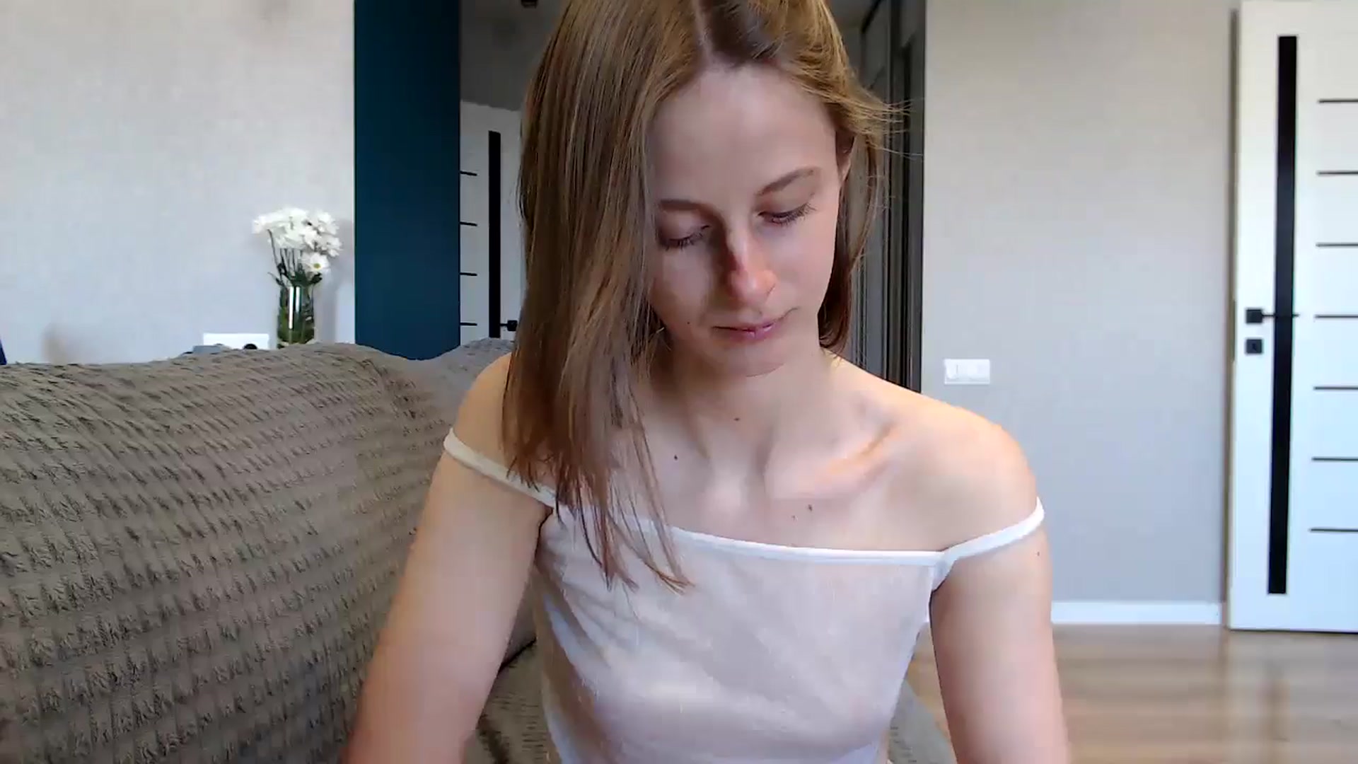 Gallery image thumbnail from mimiMILFal's myfreecams stream on, 05/29/2024, 14:21 image 4 of 20