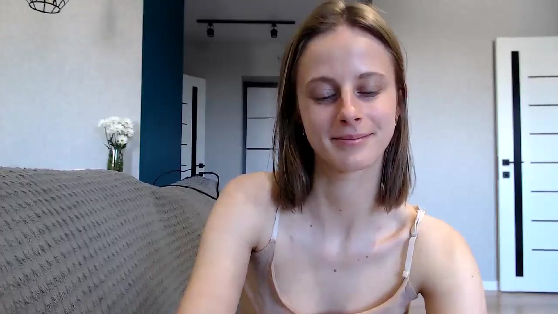 Gallery image thumbnail from mimiMILFal's myfreecams stream on, 05/30/2024, 14:52 image 9 of 20