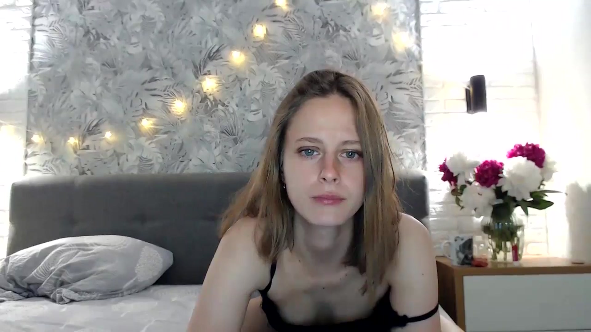 Gallery image thumbnail from mimiMILFal's myfreecams stream on, 06/03/2024, 07:48 image 3 of 20