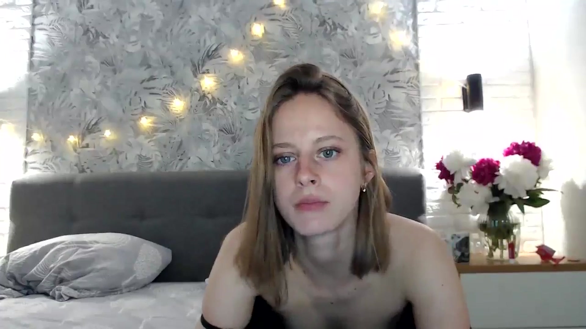 Gallery image thumbnail from mimiMILFal's myfreecams stream on, 06/03/2024, 07:48 image 10 of 20