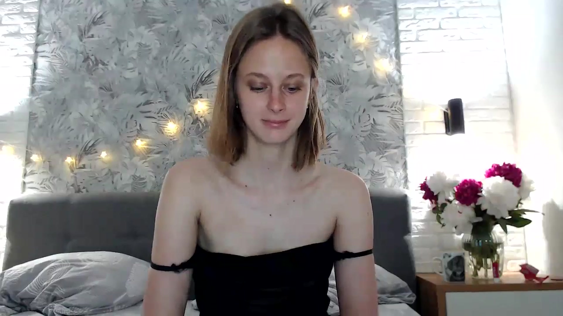 Gallery image thumbnail from mimiMILFal's myfreecams stream on, 06/03/2024, 08:27 image 2 of 20