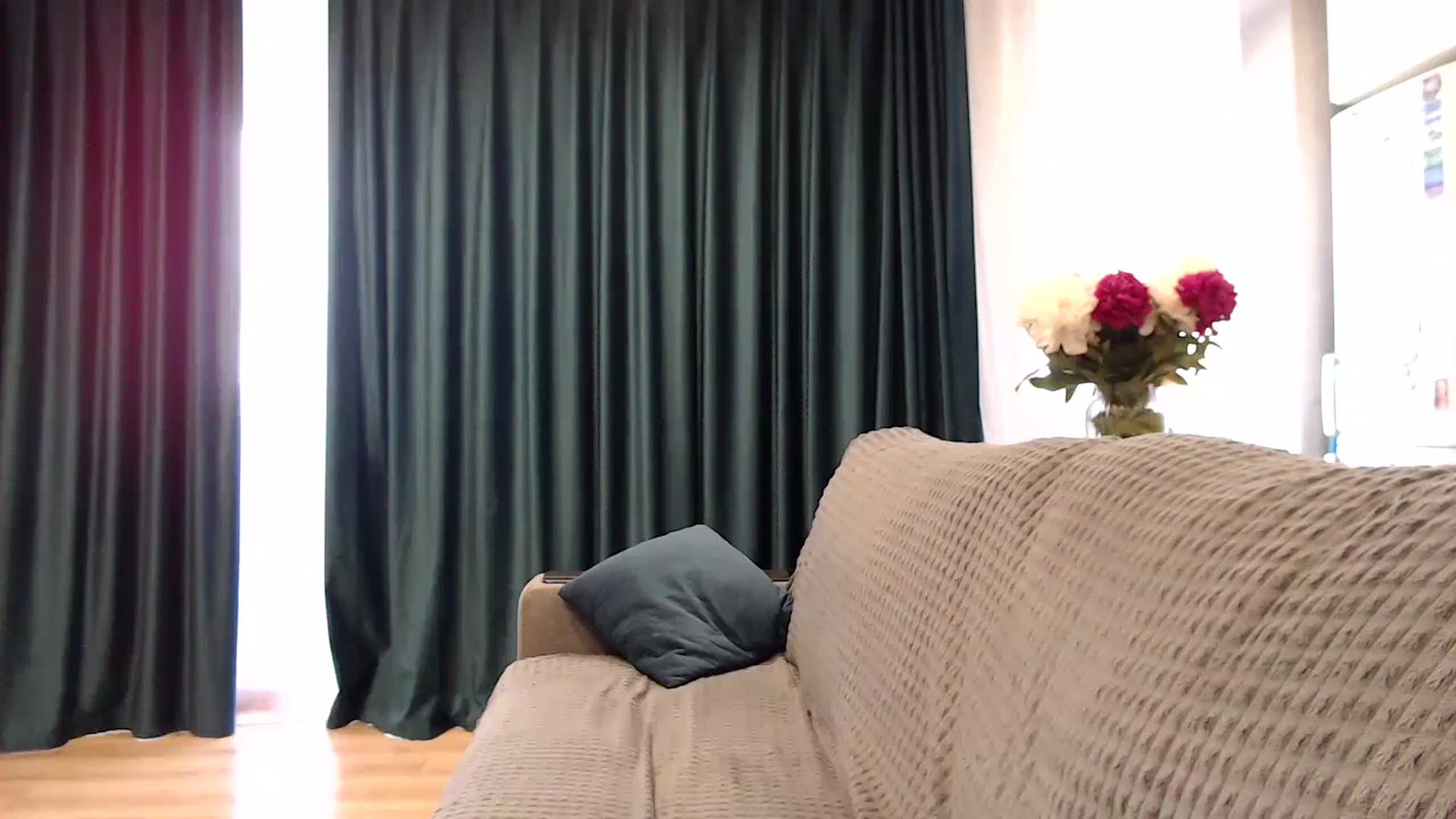 Gallery image thumbnail from mimiMILFal's myfreecams stream on, 06/03/2024, 14:05 image 7 of 20