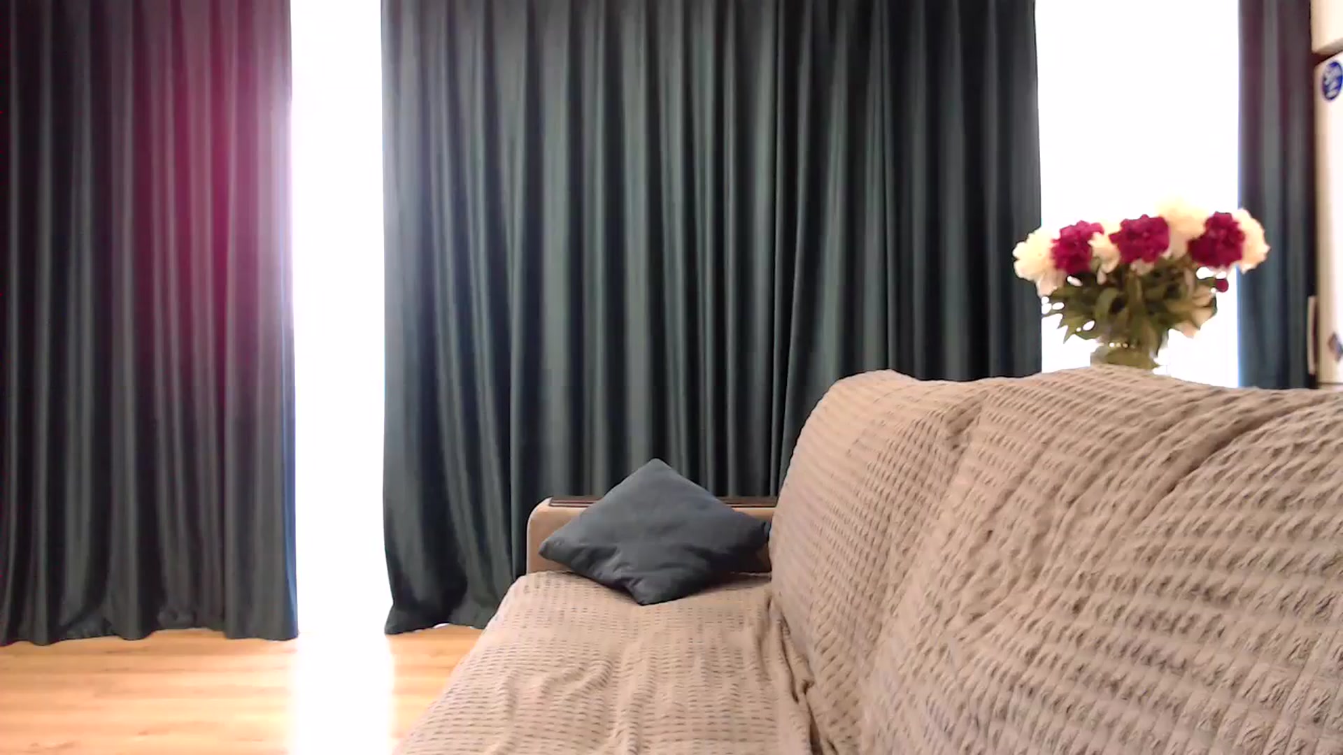 Gallery image thumbnail from mimiMILFal's myfreecams stream on, 06/04/2024, 12:55 image 19 of 20