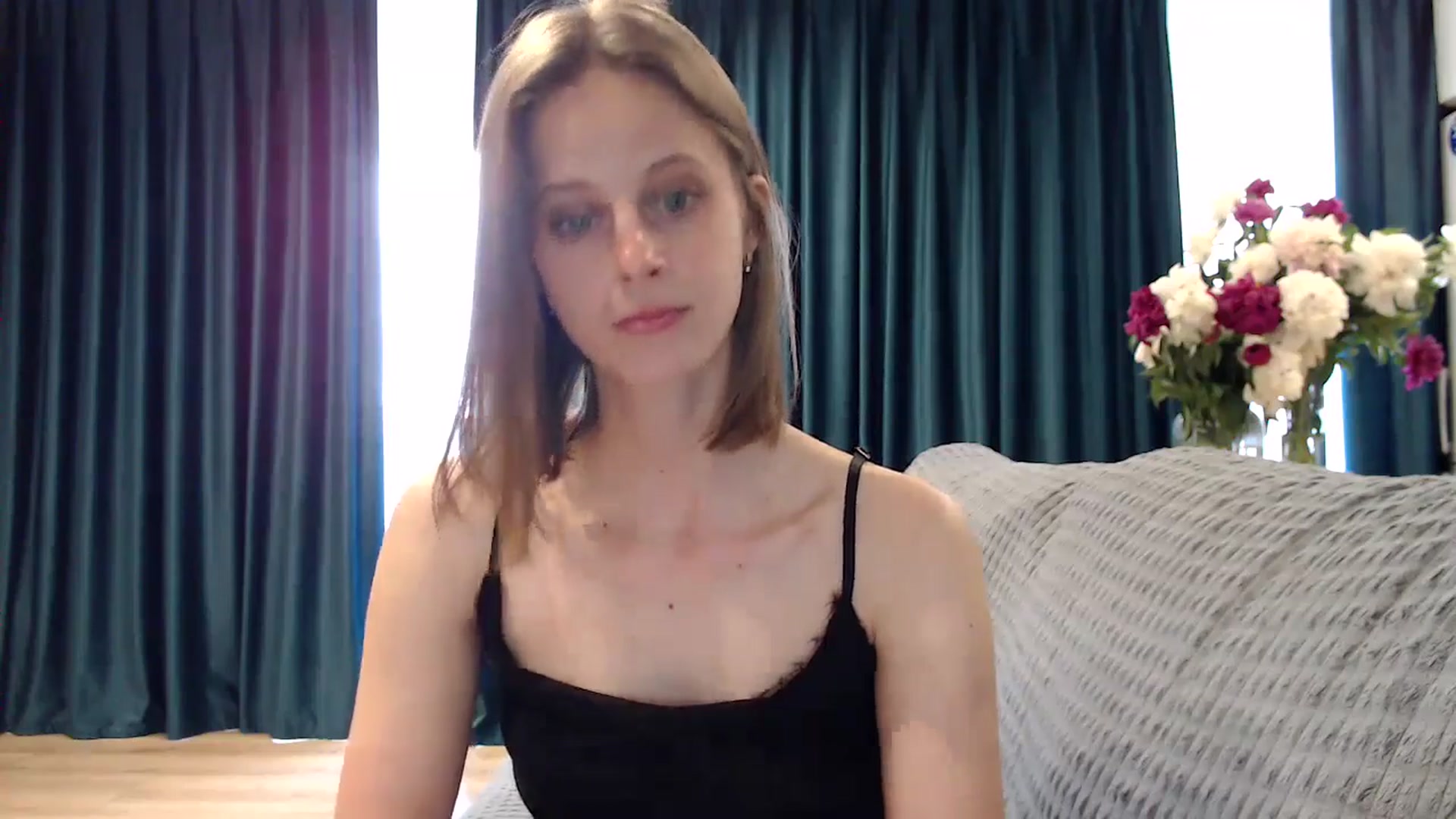 Gallery image thumbnail from mimiMILFal's myfreecams stream on, 06/05/2024, 12:55 image 6 of 20