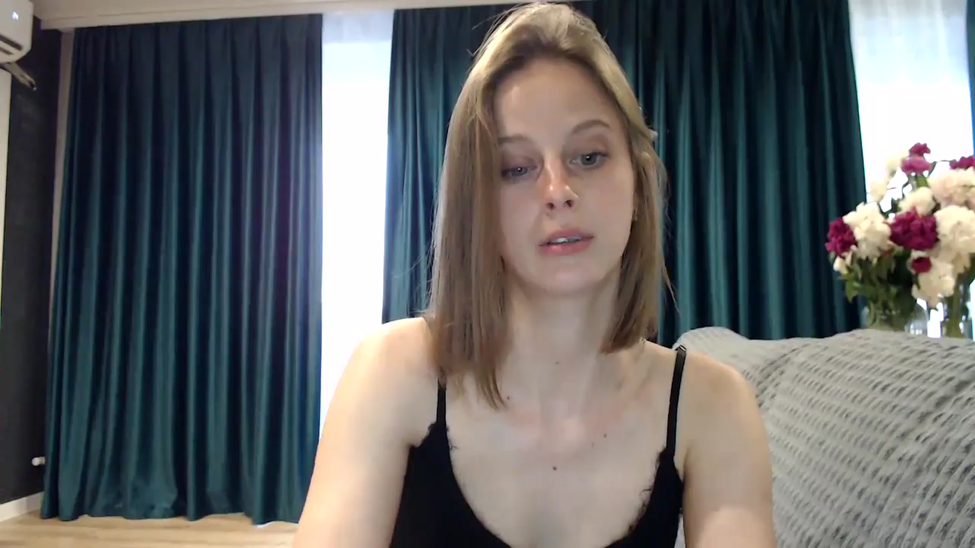 Gallery image thumbnail from mimiMILFal's myfreecams stream on, 06/05/2024, 13:57 image 5 of 20