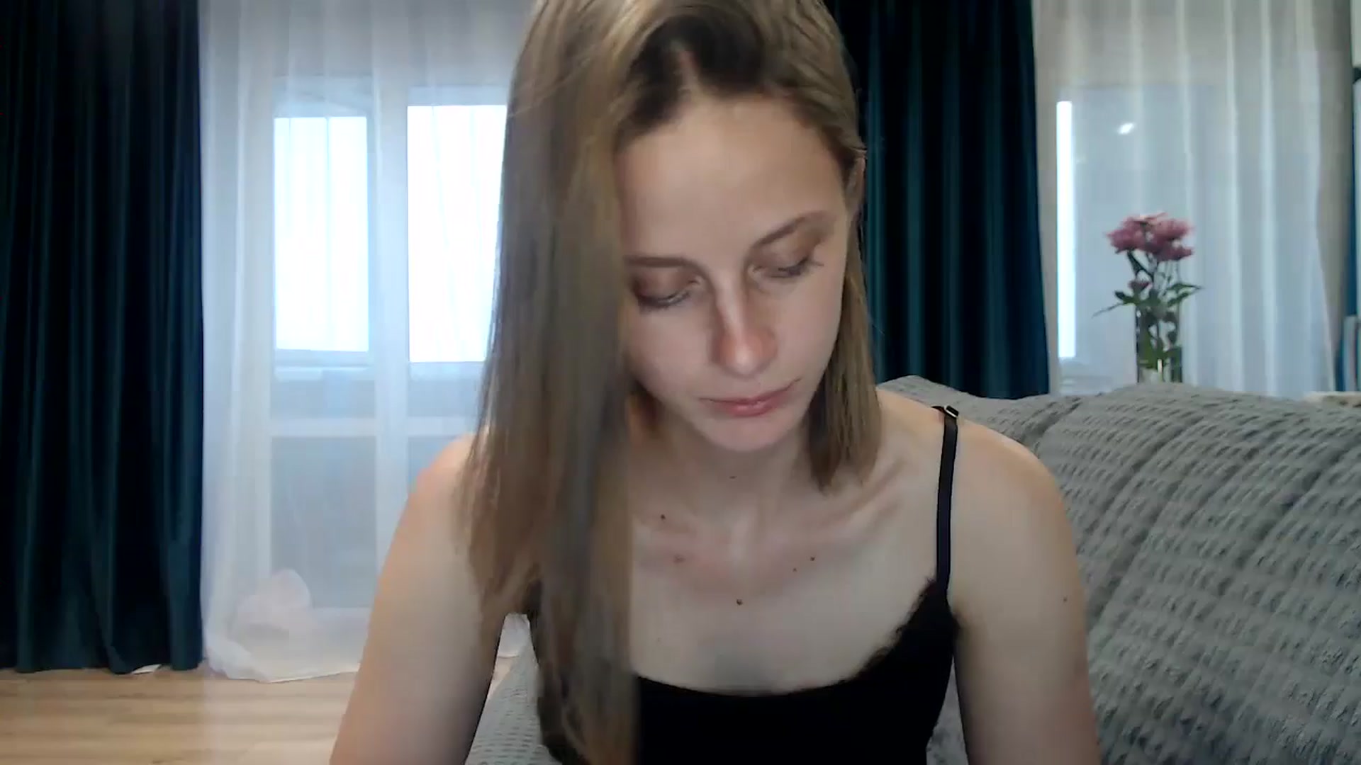 Gallery image thumbnail from mimiMILFal's myfreecams stream on, 06/13/2024, 12:31 image 6 of 20