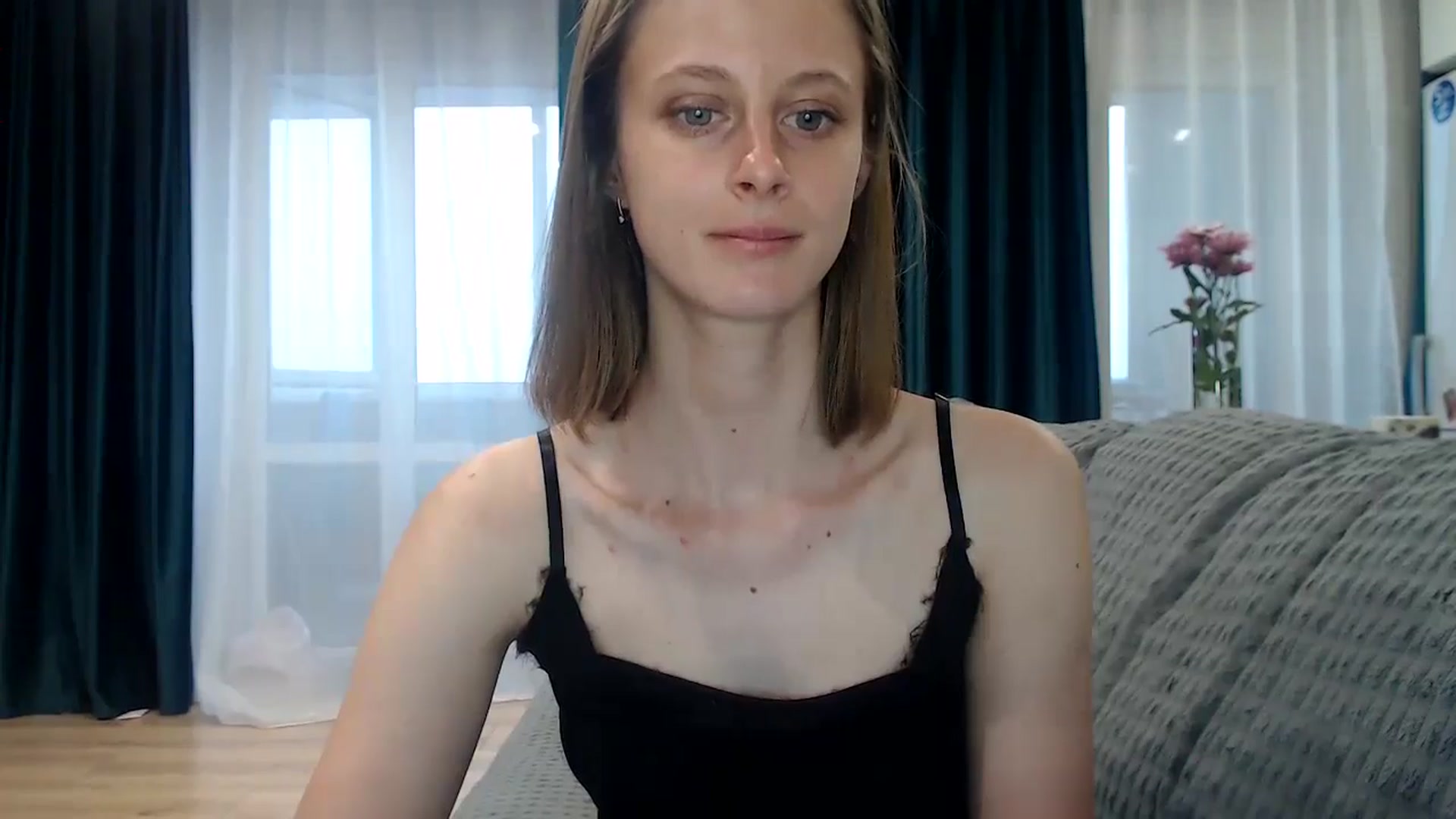 Gallery image thumbnail from mimiMILFal's myfreecams stream on, 06/13/2024, 12:31 image 11 of 20