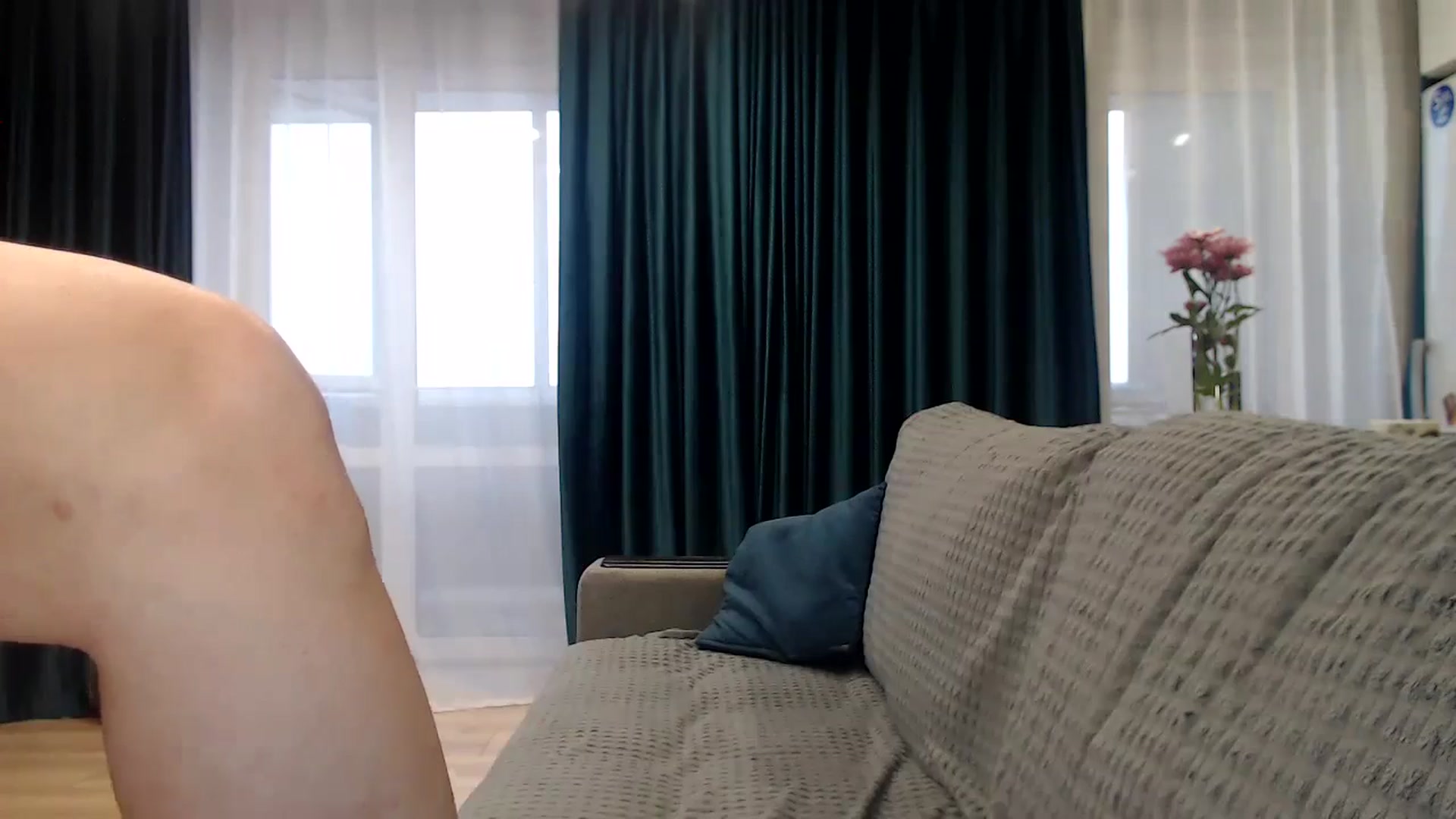 Gallery image thumbnail from mimiMILFal's myfreecams stream on, 06/13/2024, 12:31 image 12 of 20