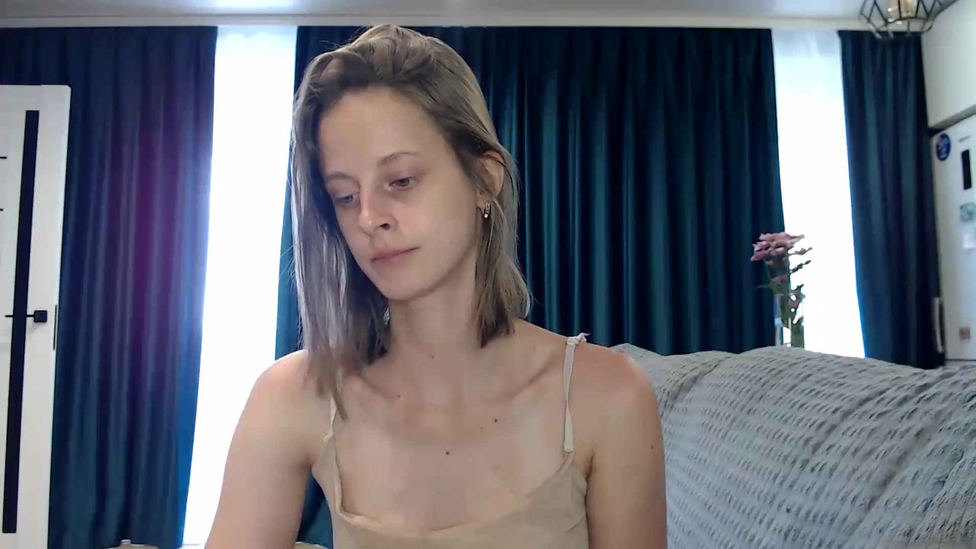 Gallery image thumbnail from mimiMILFal's myfreecams stream on, 06/17/2024, 12:06 image 6 of 20