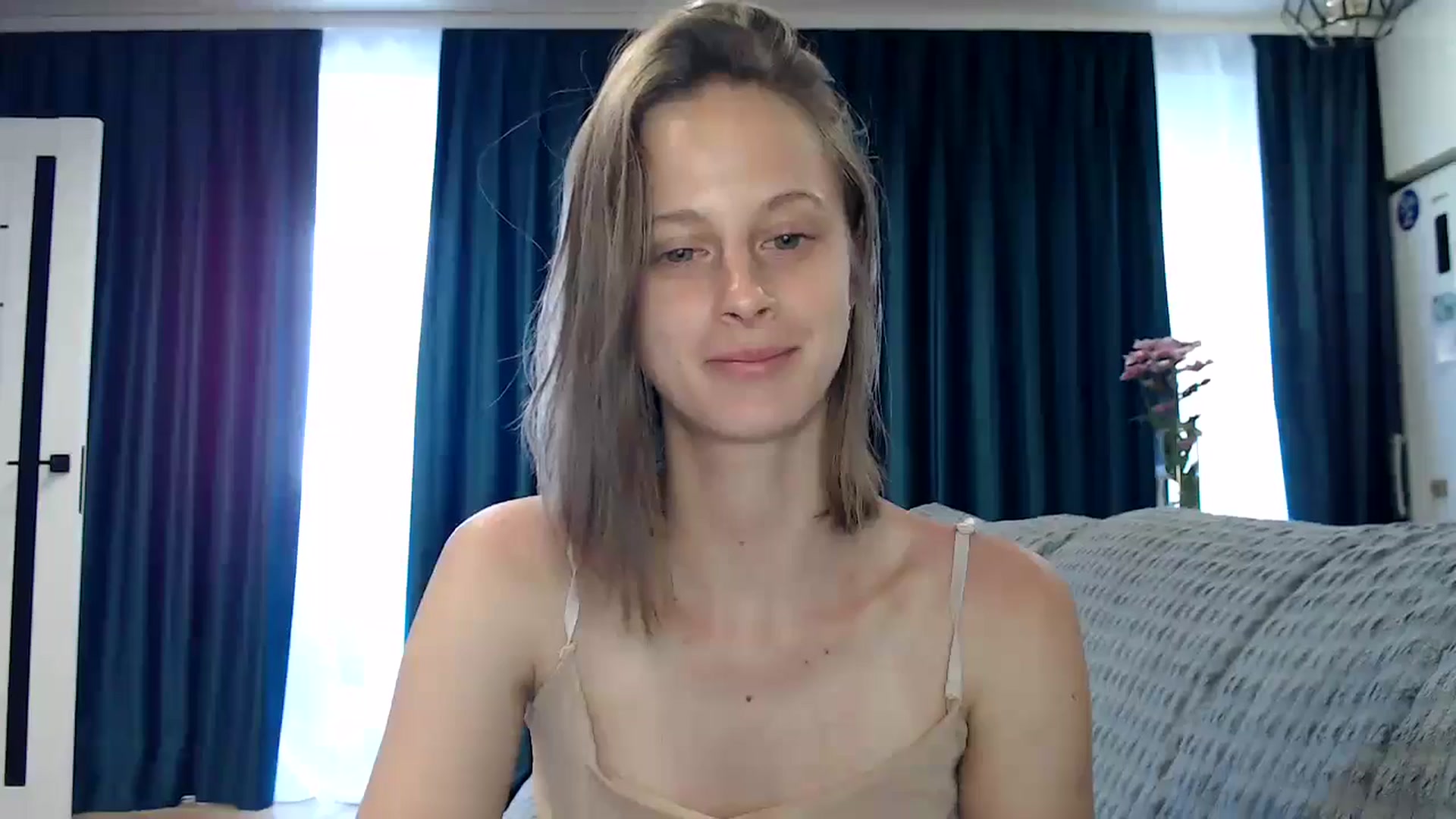 Gallery image thumbnail from mimiMILFal's myfreecams stream on, 06/17/2024, 12:06 image 17 of 20