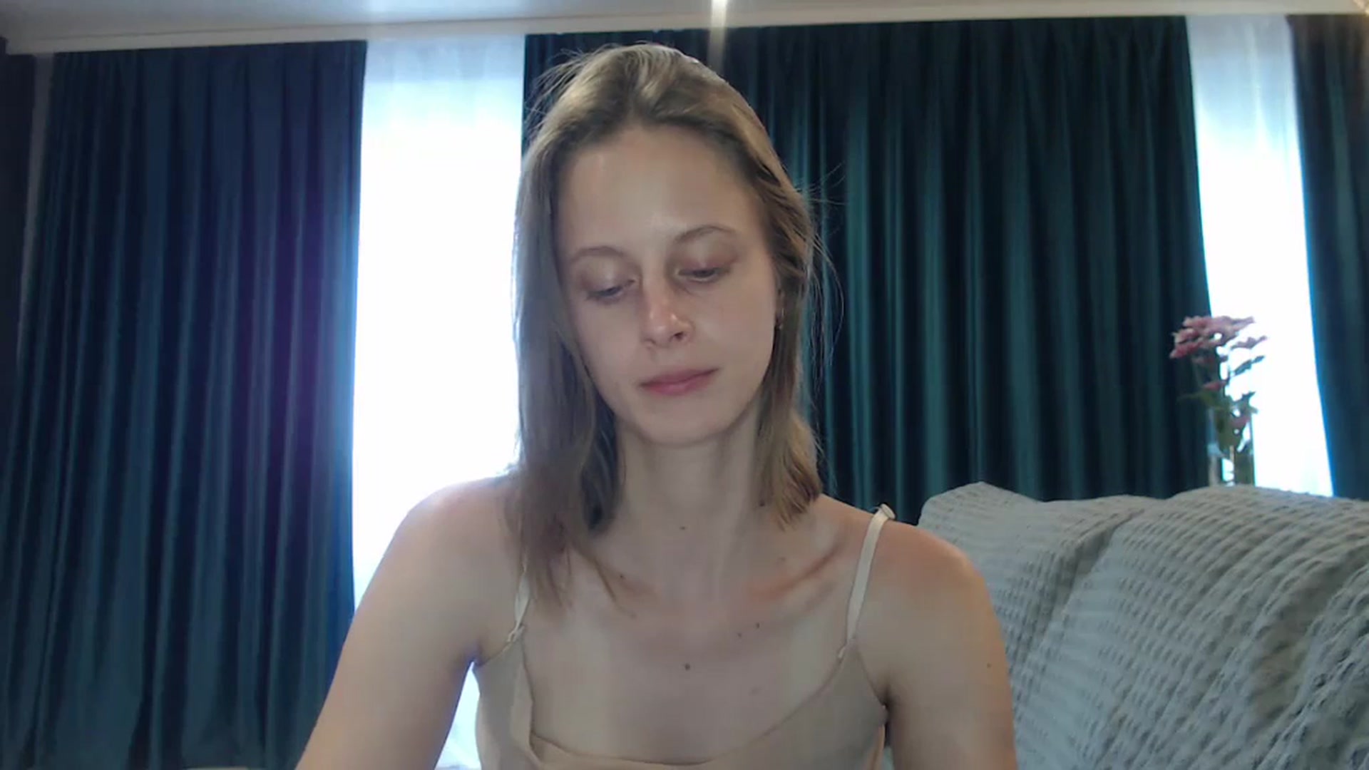 Gallery image thumbnail from mimiMILFal's myfreecams stream on, 06/17/2024, 13:43 image 10 of 20