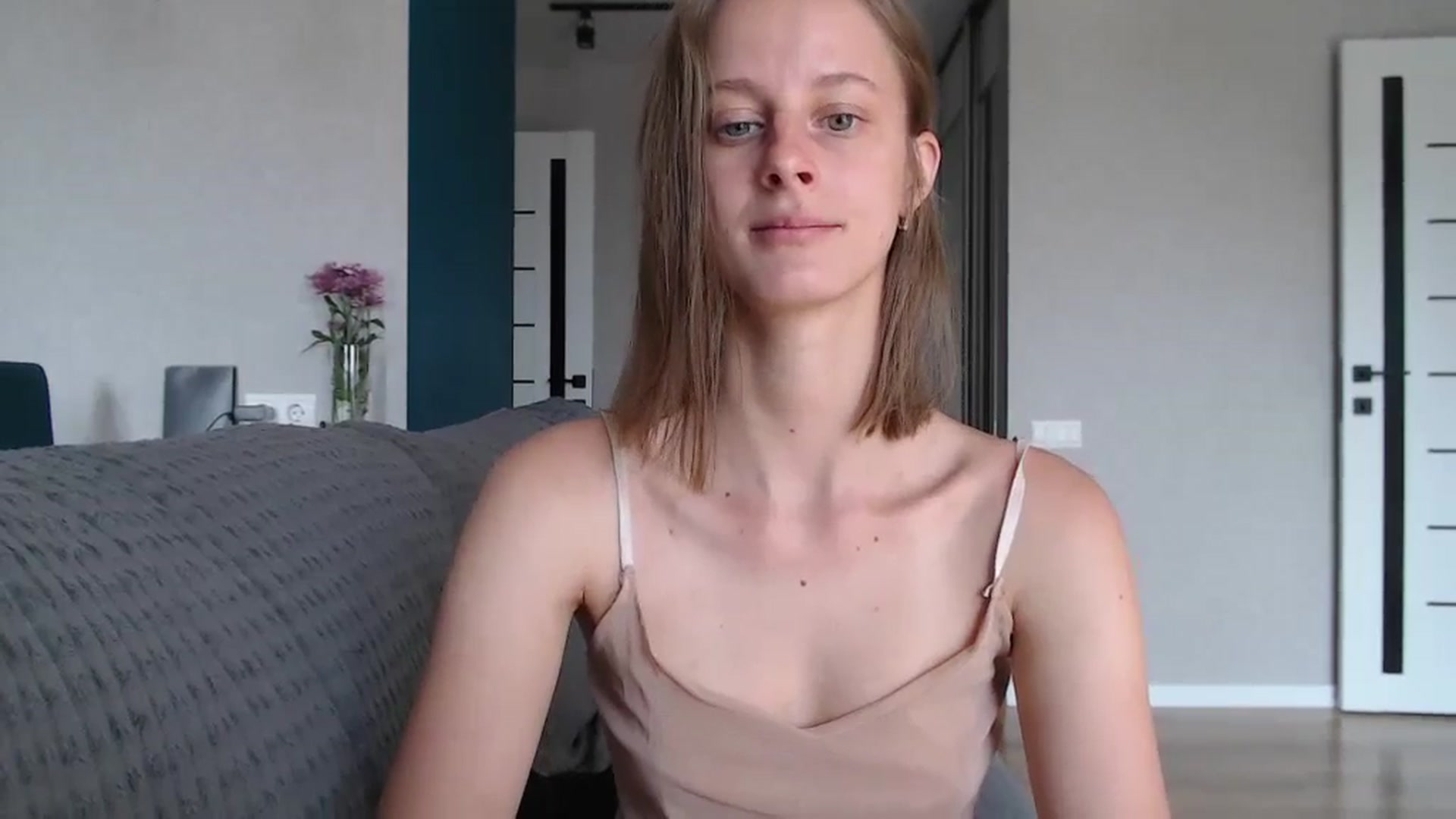 Gallery image thumbnail from mimiMILFal's myfreecams stream on, 06/19/2024, 05:11 image 13 of 20