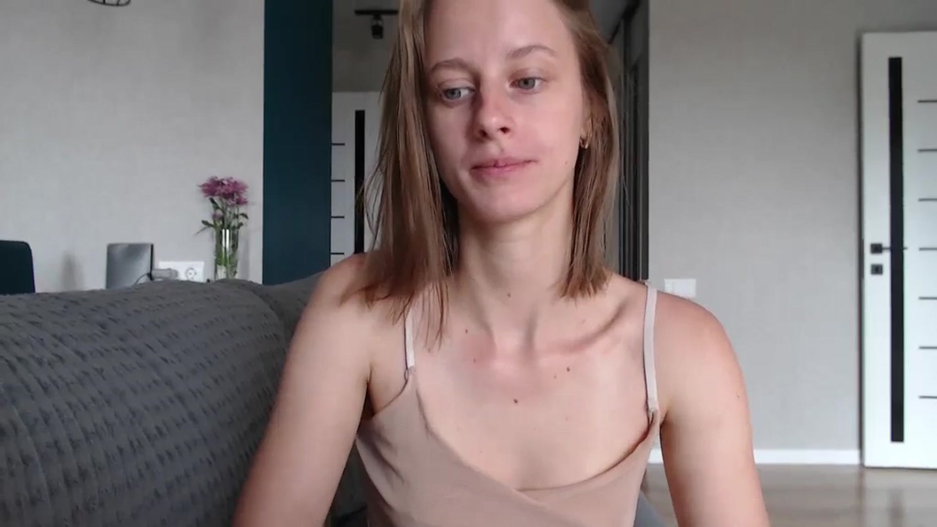 Gallery image thumbnail from mimiMILFal's myfreecams stream on, 06/19/2024, 05:11 image 16 of 20