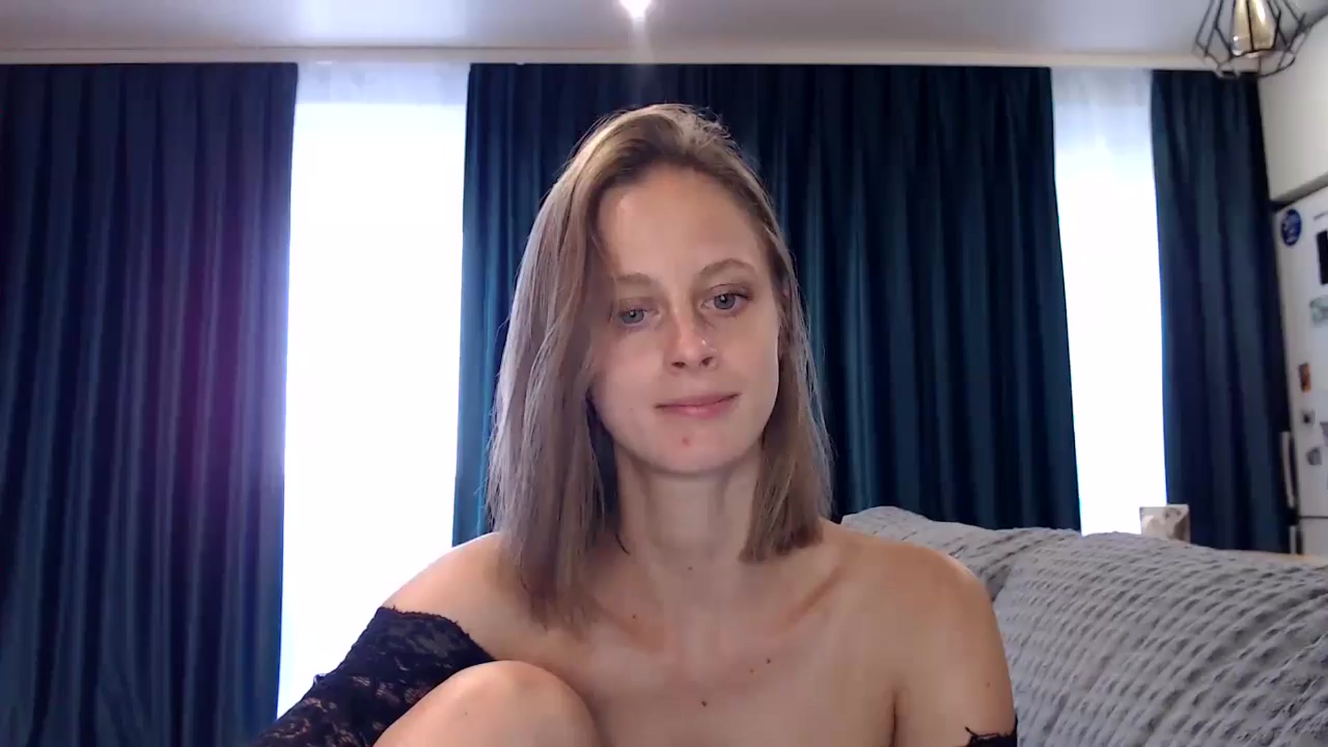 Gallery image thumbnail from mimiMILFal's myfreecams stream on, 07/07/2024, 13:51 image 16 of 20