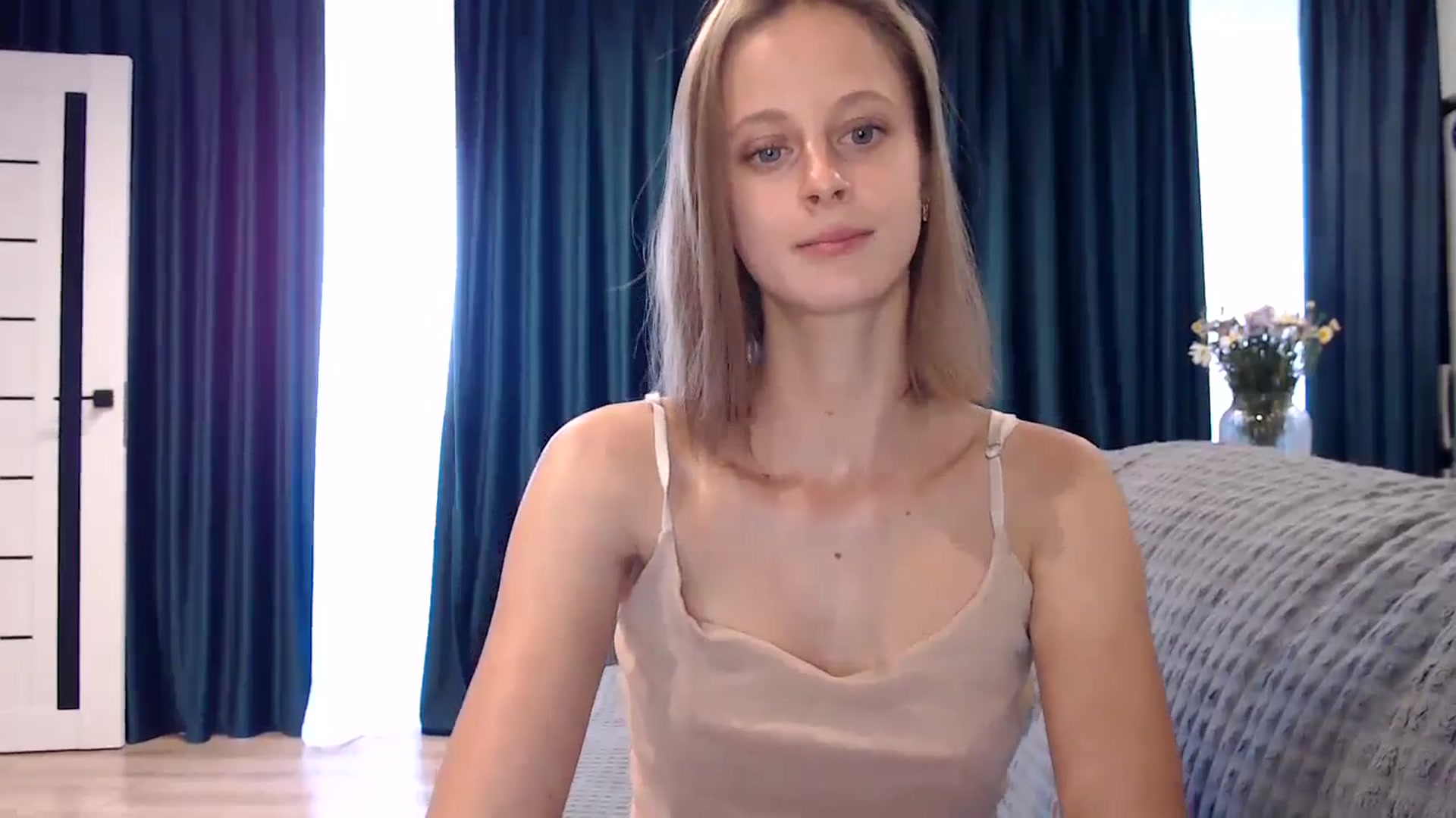 Gallery image thumbnail from mimiMILFal's myfreecams stream on, 07/14/2024, 13:22 image 8 of 20