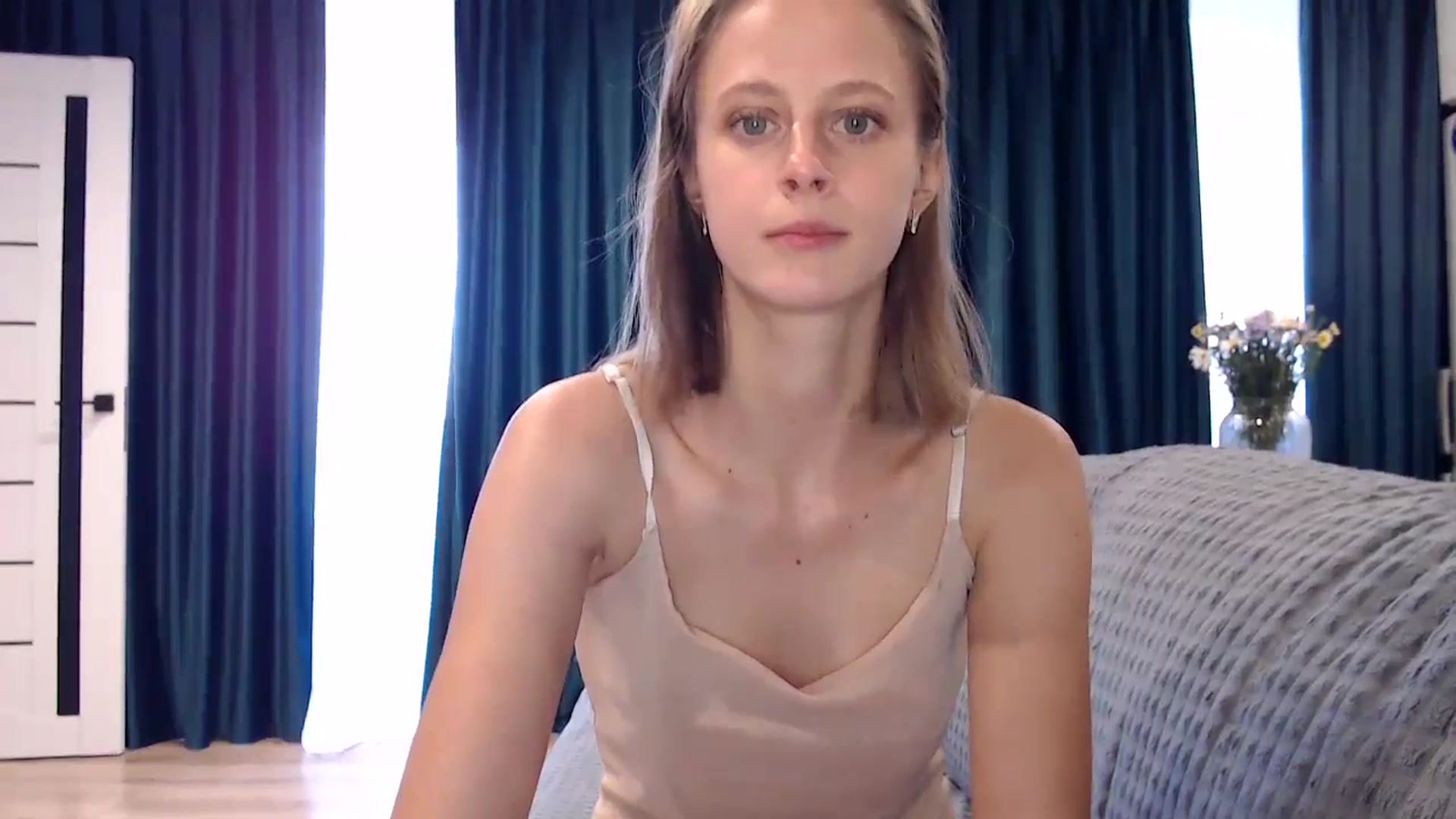 Gallery image thumbnail from mimiMILFal's myfreecams stream on, 07/14/2024, 13:22 image 10 of 20