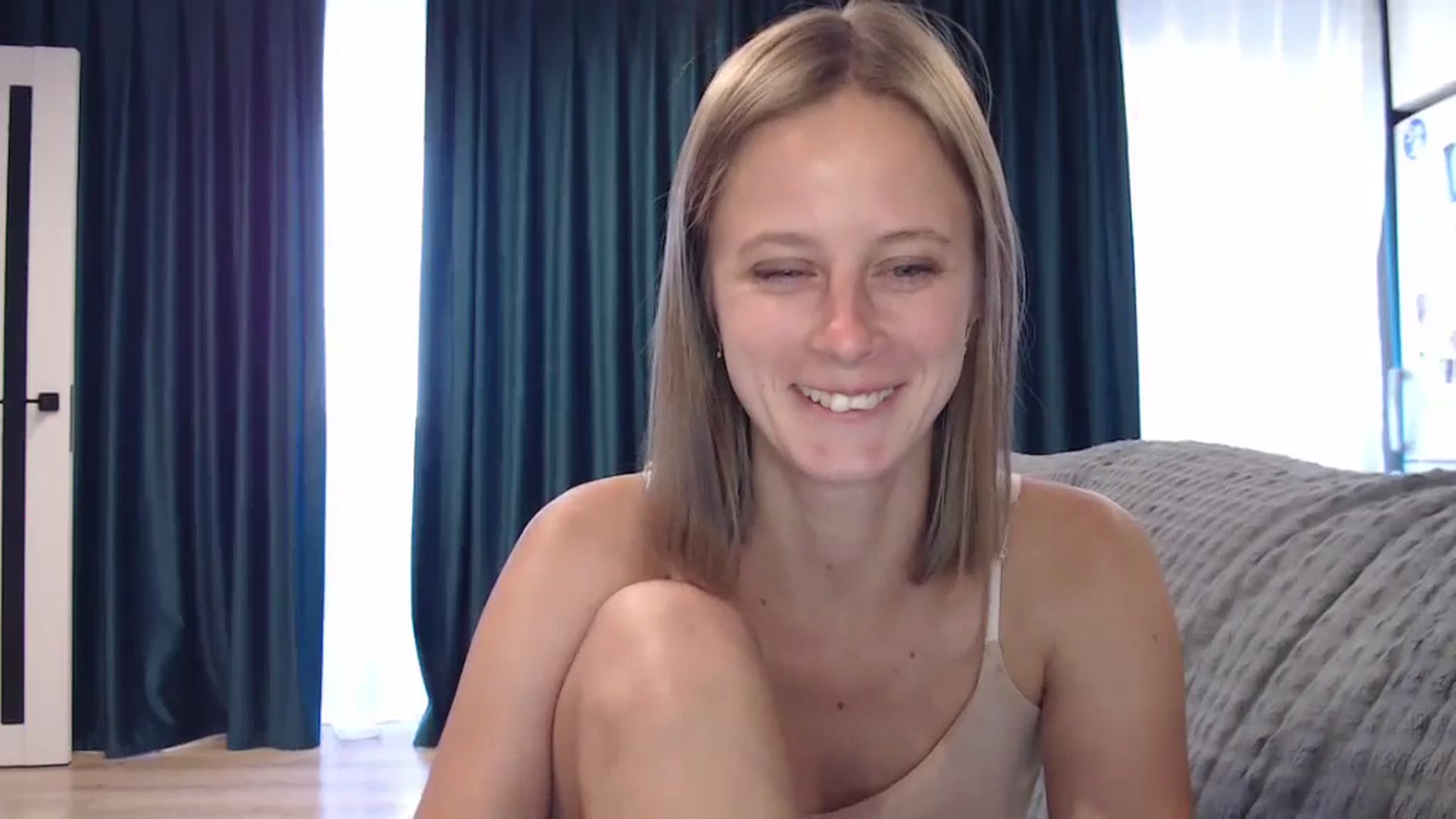 Gallery image thumbnail from mimiMILFal's myfreecams stream on, 07/15/2024, 14:34 image 3 of 20