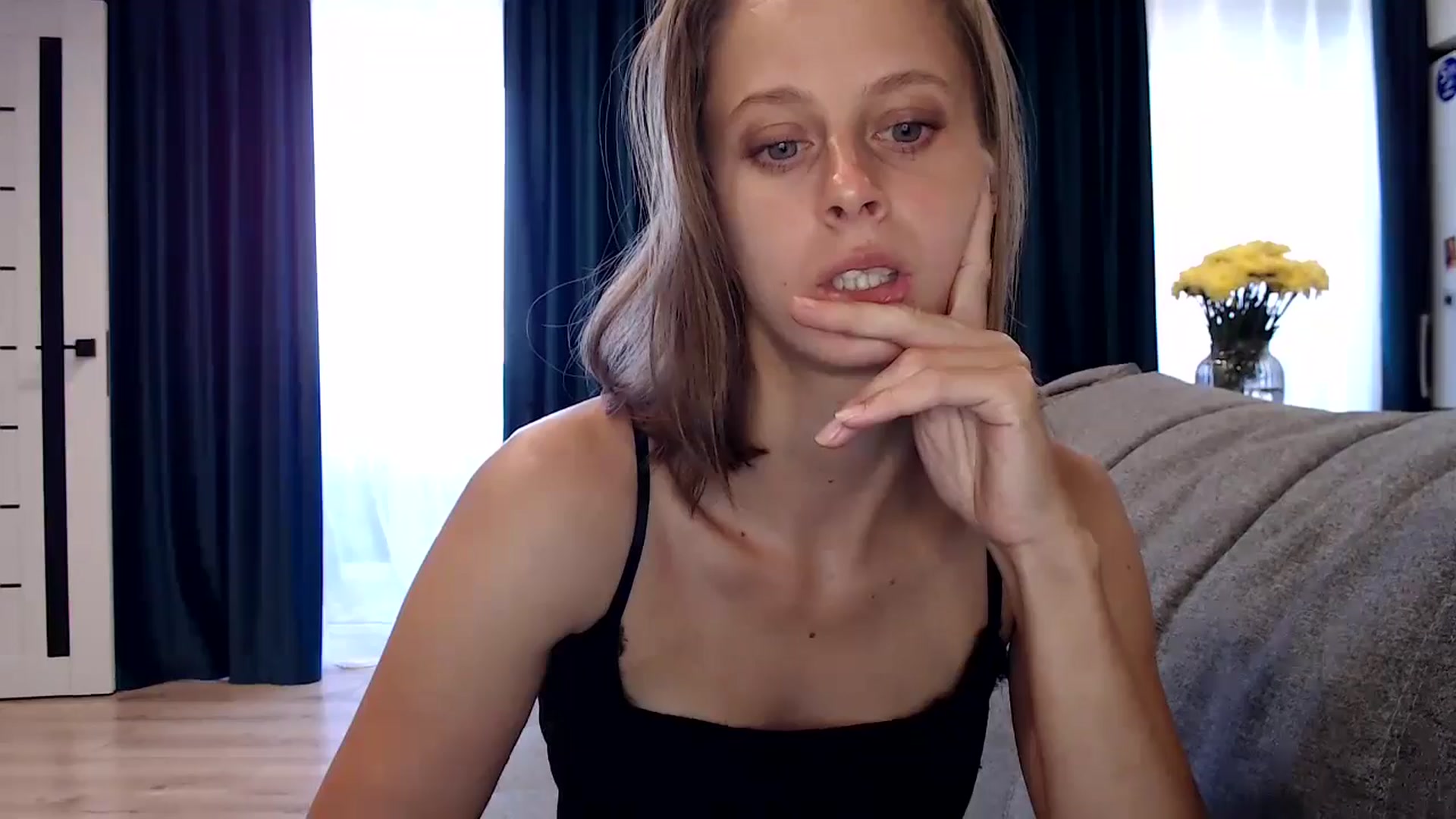 Gallery image thumbnail from mimiMILFal's myfreecams stream on, 07/18/2024, 14:15 image 16 of 20