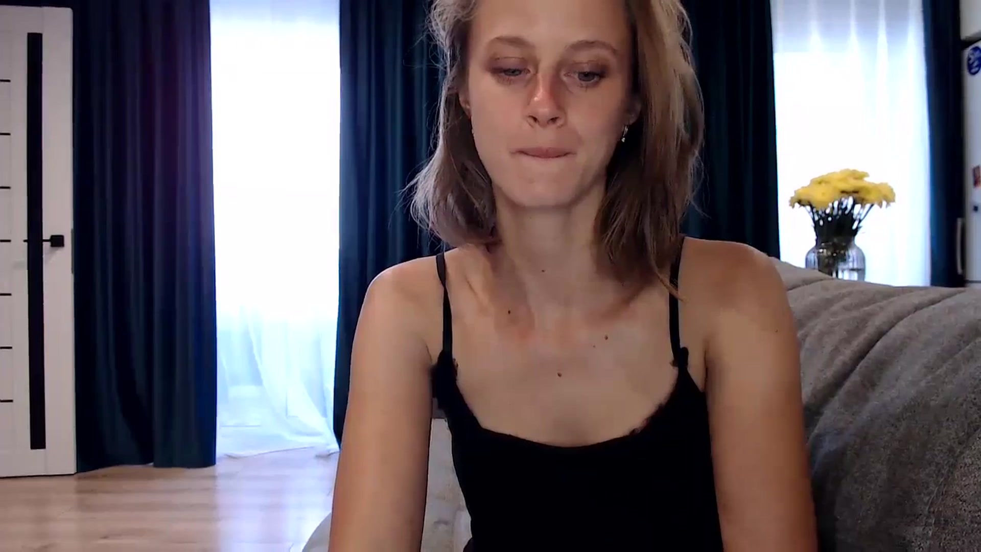 Gallery image thumbnail from mimiMILFal's myfreecams stream on, 07/18/2024, 14:35 image 18 of 20