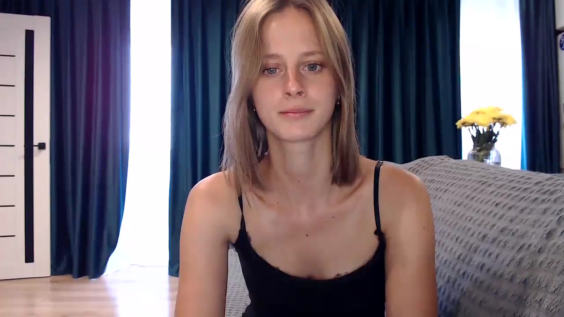 Gallery image thumbnail from mimiMILFal's myfreecams stream on, 07/19/2024, 13:40 image 11 of 20