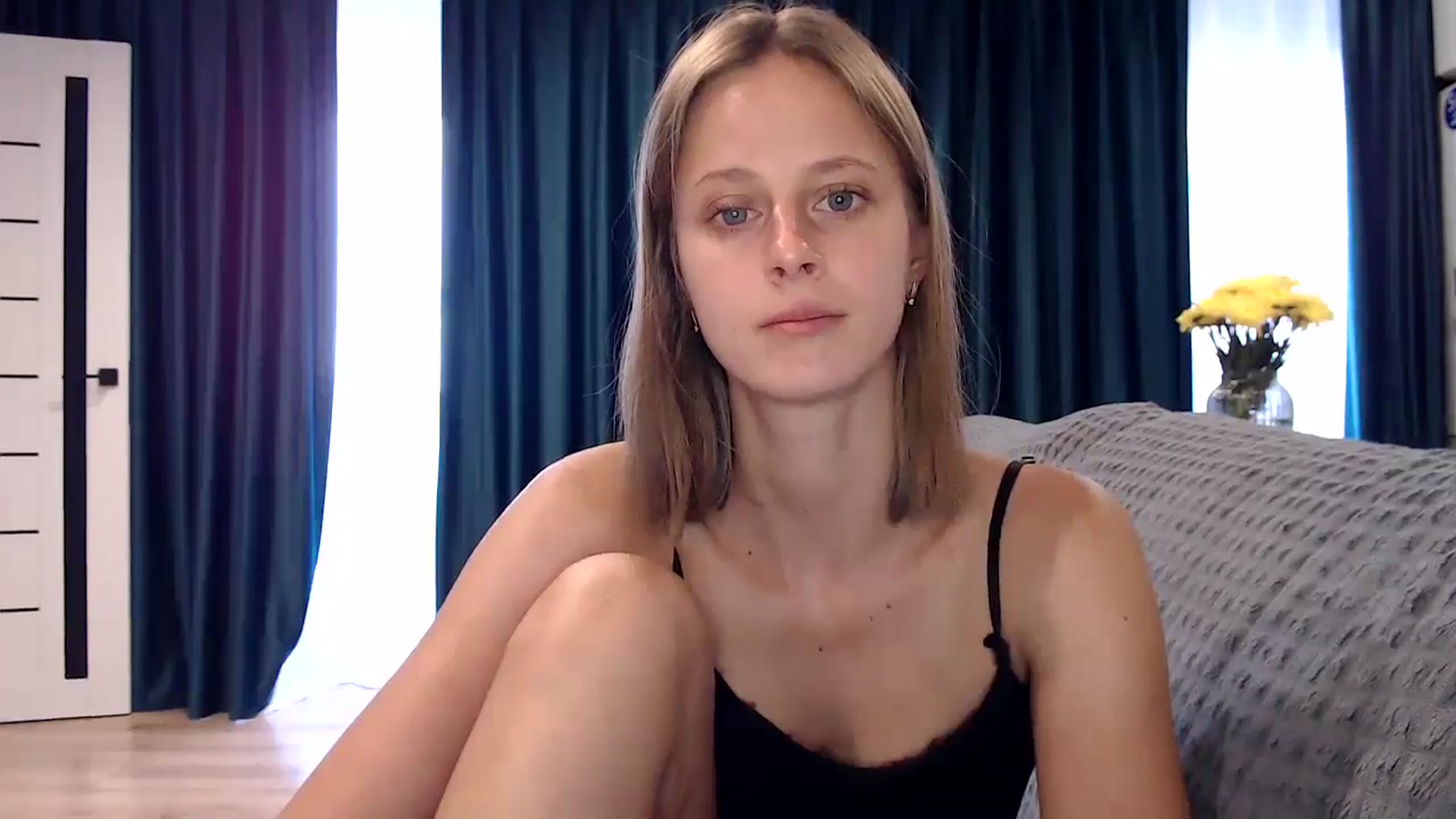 Gallery image thumbnail from mimiMILFal's myfreecams stream on, 07/19/2024, 13:40 image 10 of 20