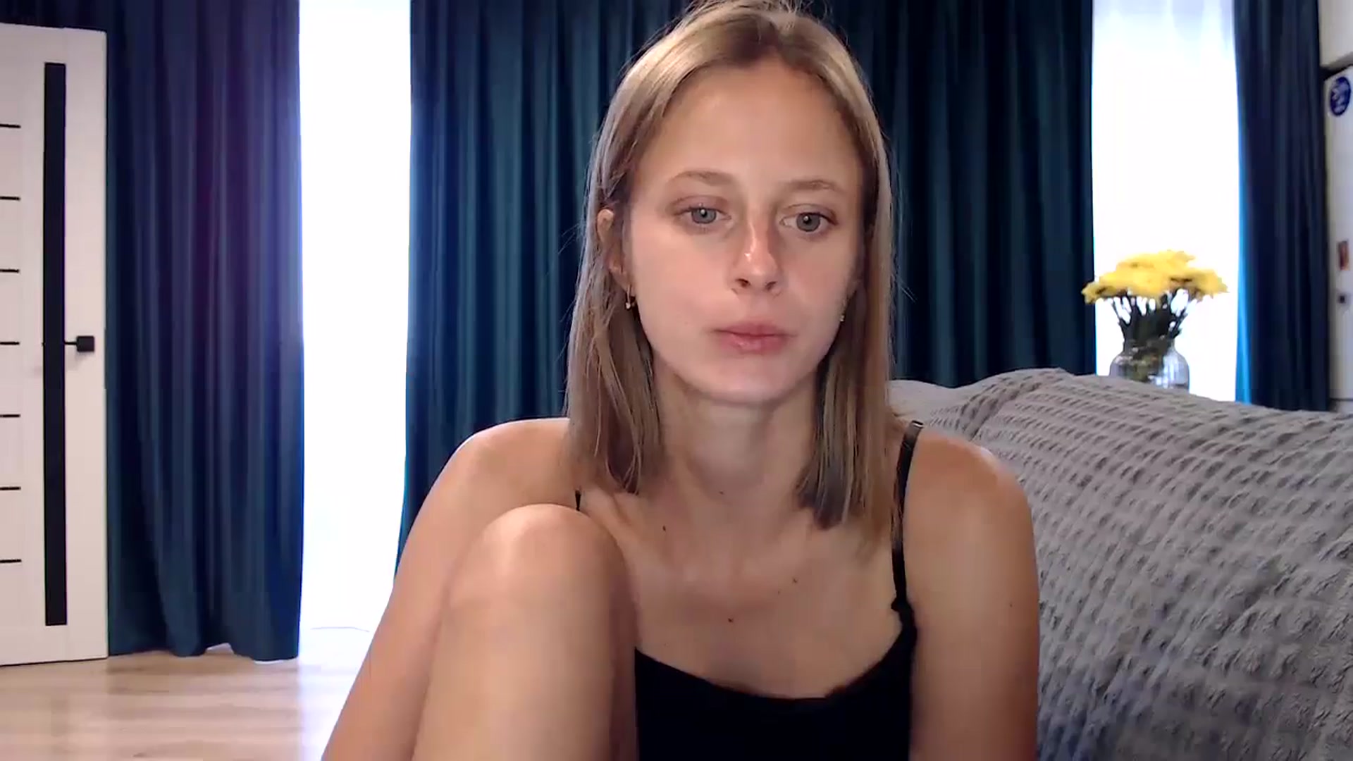 Gallery image thumbnail from mimiMILFal's myfreecams stream on, 07/19/2024, 13:40 image 18 of 20