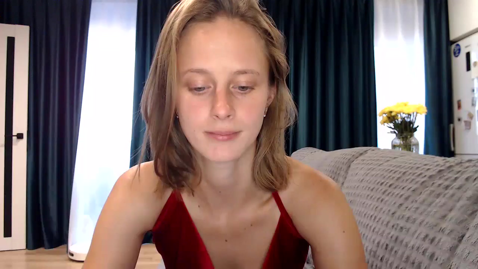 Gallery image thumbnail from mimiMILFal's myfreecams stream on, 07/21/2024, 16:18 image 12 of 20