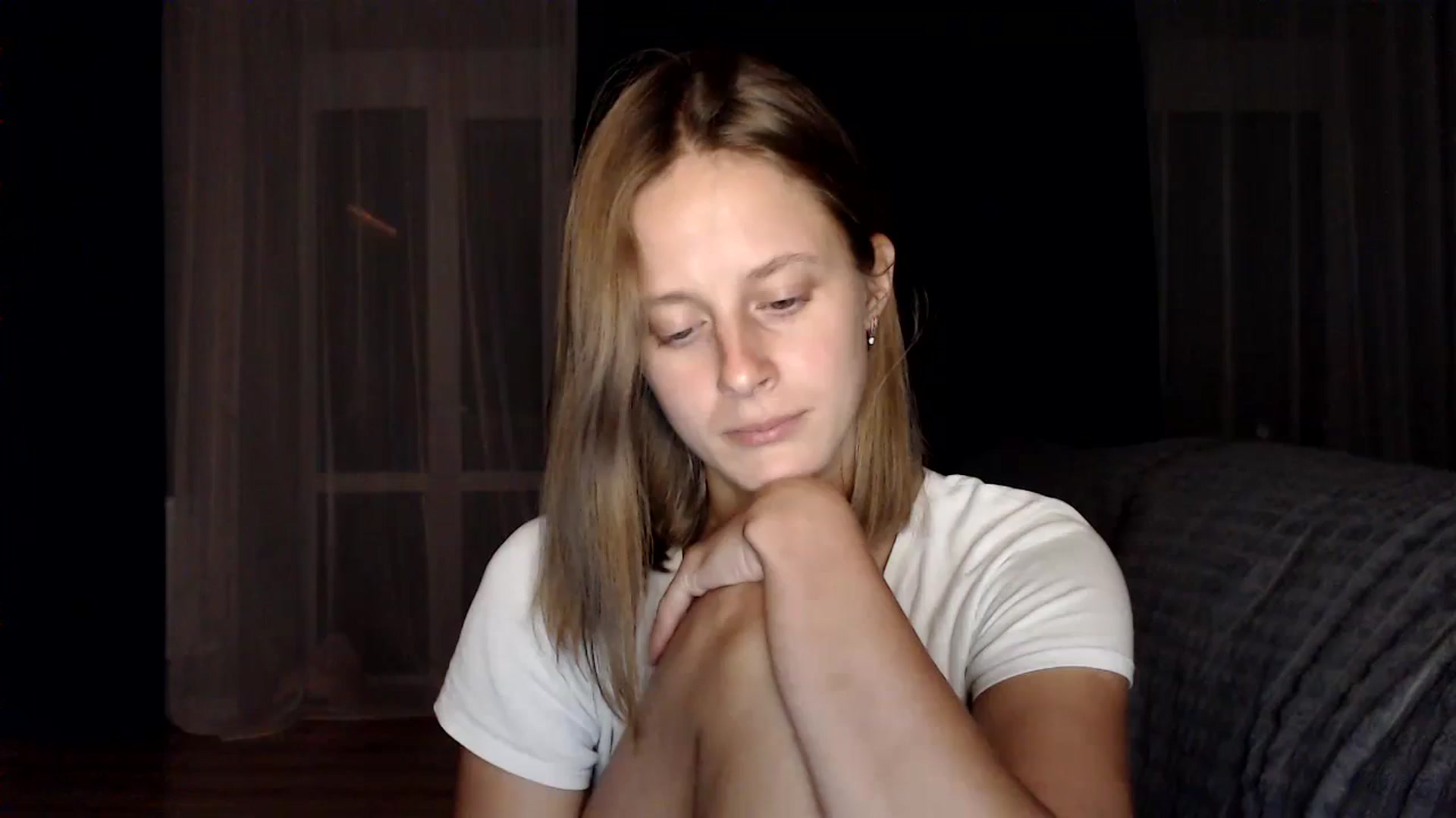 Gallery image thumbnail from mimiMILFal's myfreecams stream on, 07/22/2024, 20:00 image 18 of 20