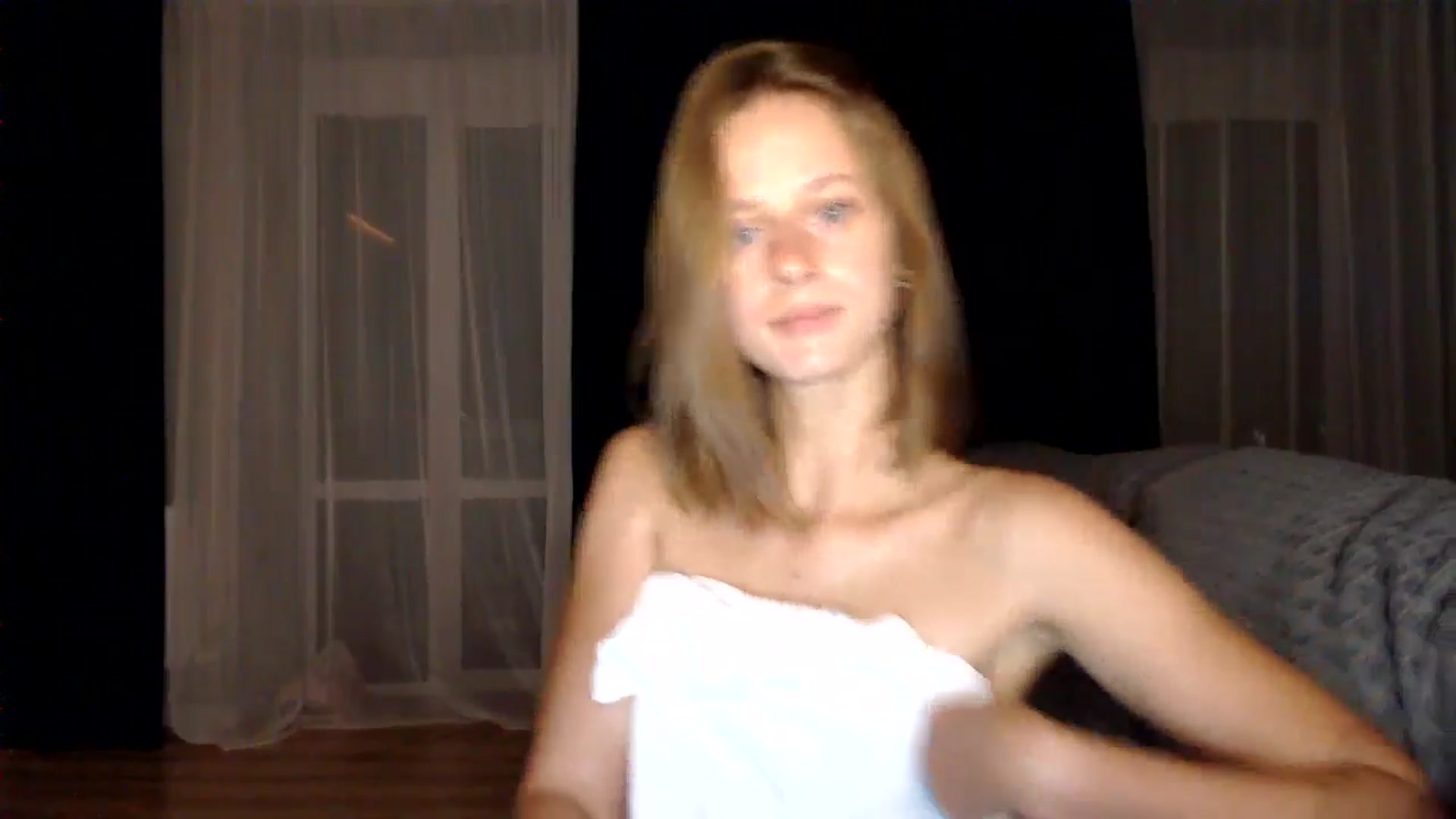 Gallery image thumbnail from mimiMILFal's myfreecams stream on, 07/22/2024, 20:35 image 3 of 20
