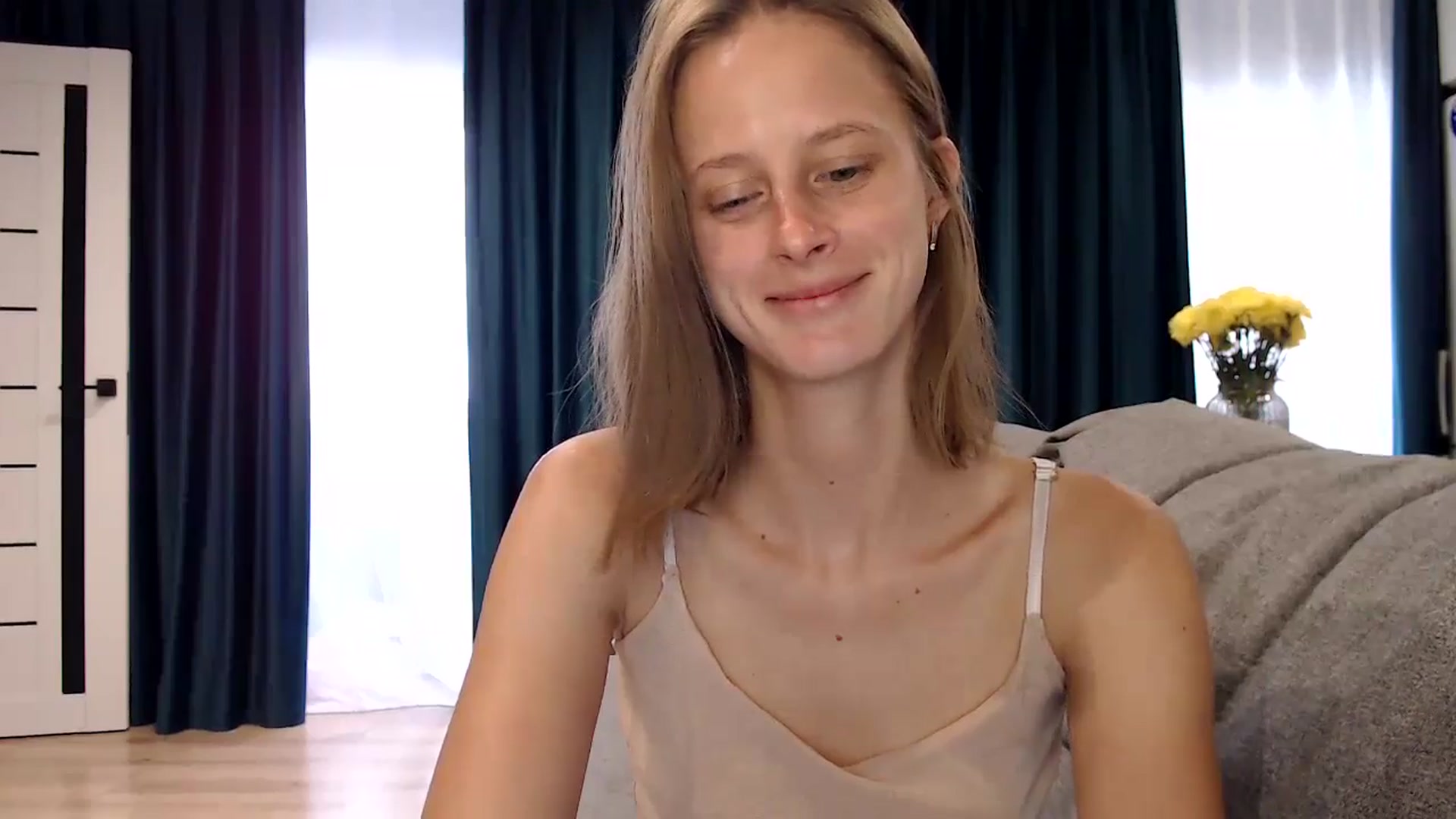 Gallery image thumbnail from mimiMILFal's myfreecams stream on, 07/25/2024, 13:17 image 8 of 20