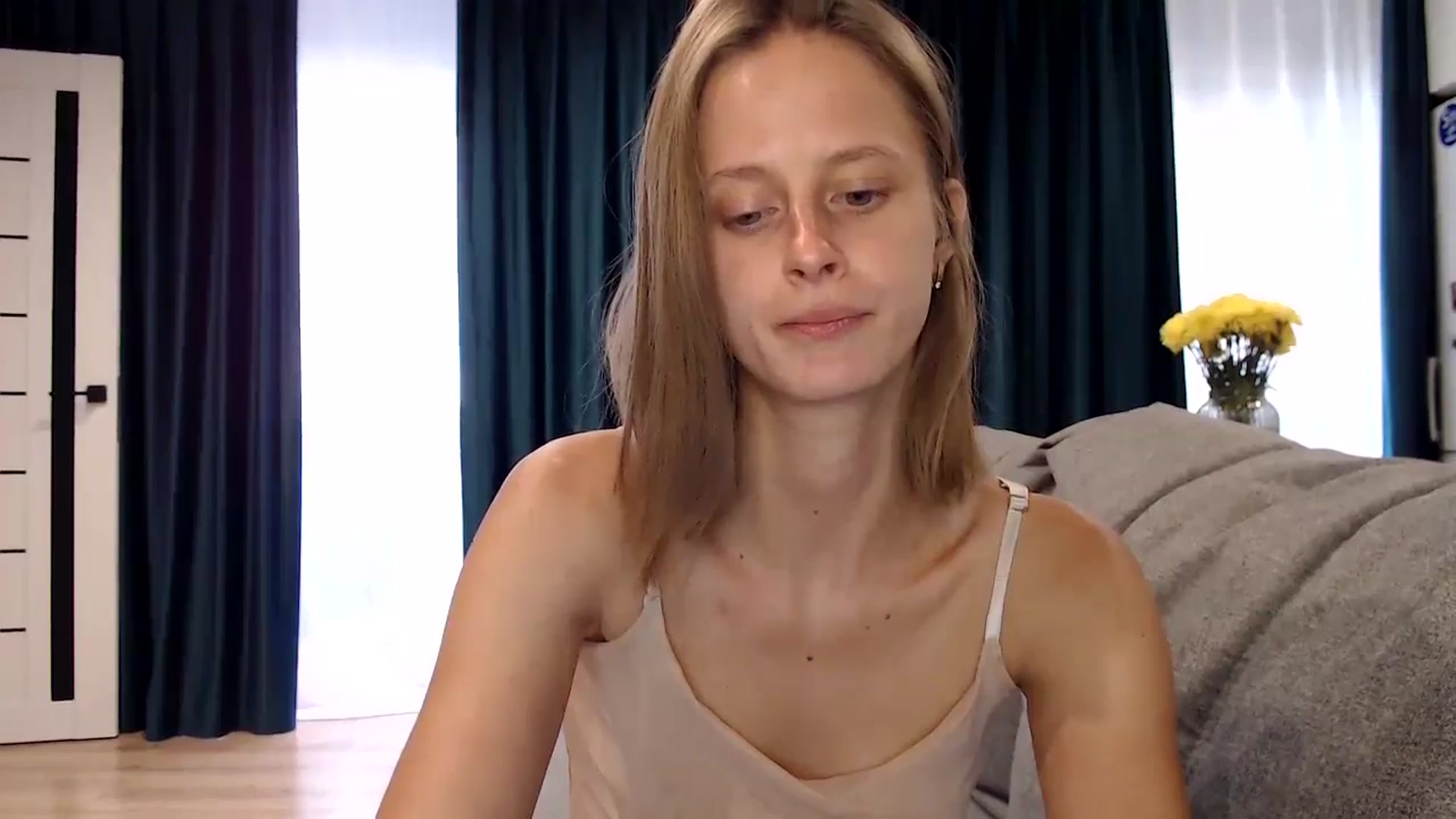 Gallery image thumbnail from mimiMILFal's myfreecams stream on, 07/25/2024, 13:17 image 18 of 20