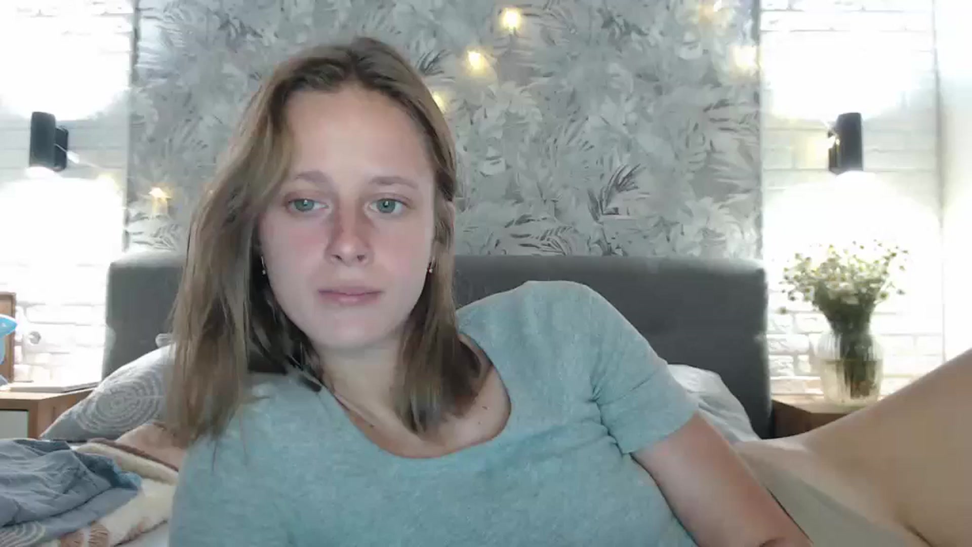 Gallery image thumbnail from mimiMILFal's myfreecams stream on, 08/04/2024, 08:34 image 19 of 20