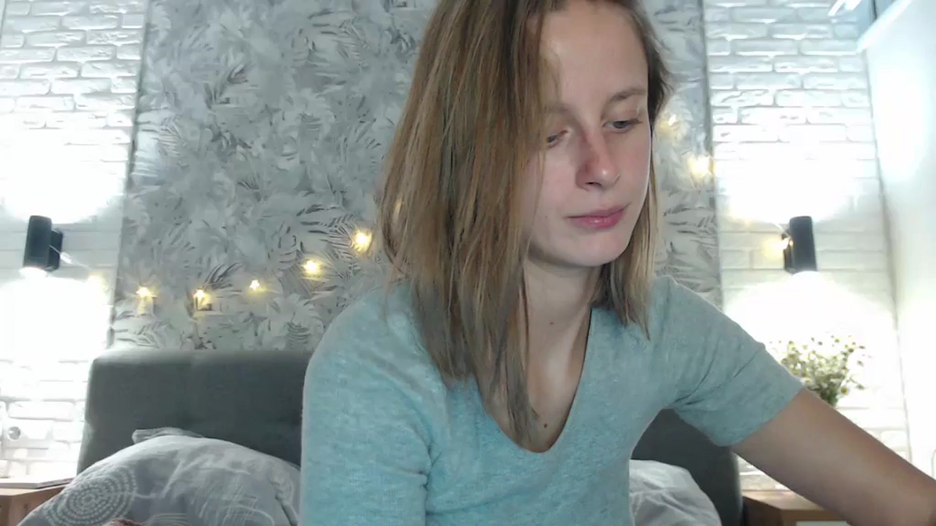 Gallery image thumbnail from mimiMILFal's myfreecams stream on, 08/04/2024, 08:34 image 15 of 20