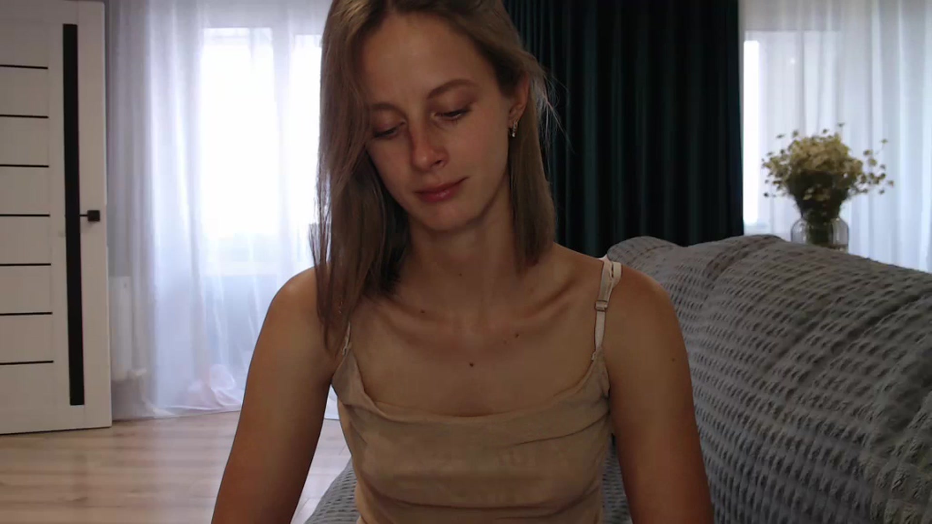 Gallery image thumbnail from mimiMILFal's myfreecams stream on, 08/07/2024, 15:29 image 6 of 20