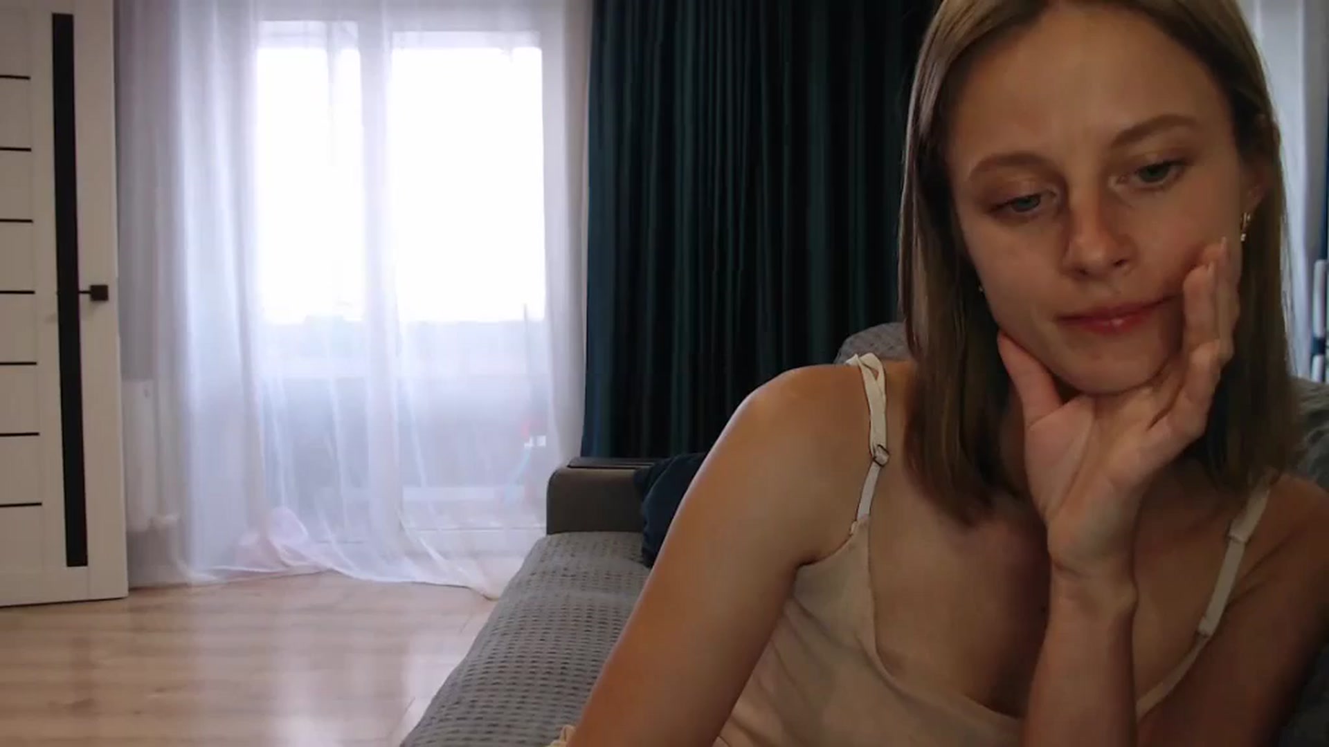 Gallery image thumbnail from mimiMILFal's myfreecams stream on, 08/07/2024, 15:29 image 16 of 20