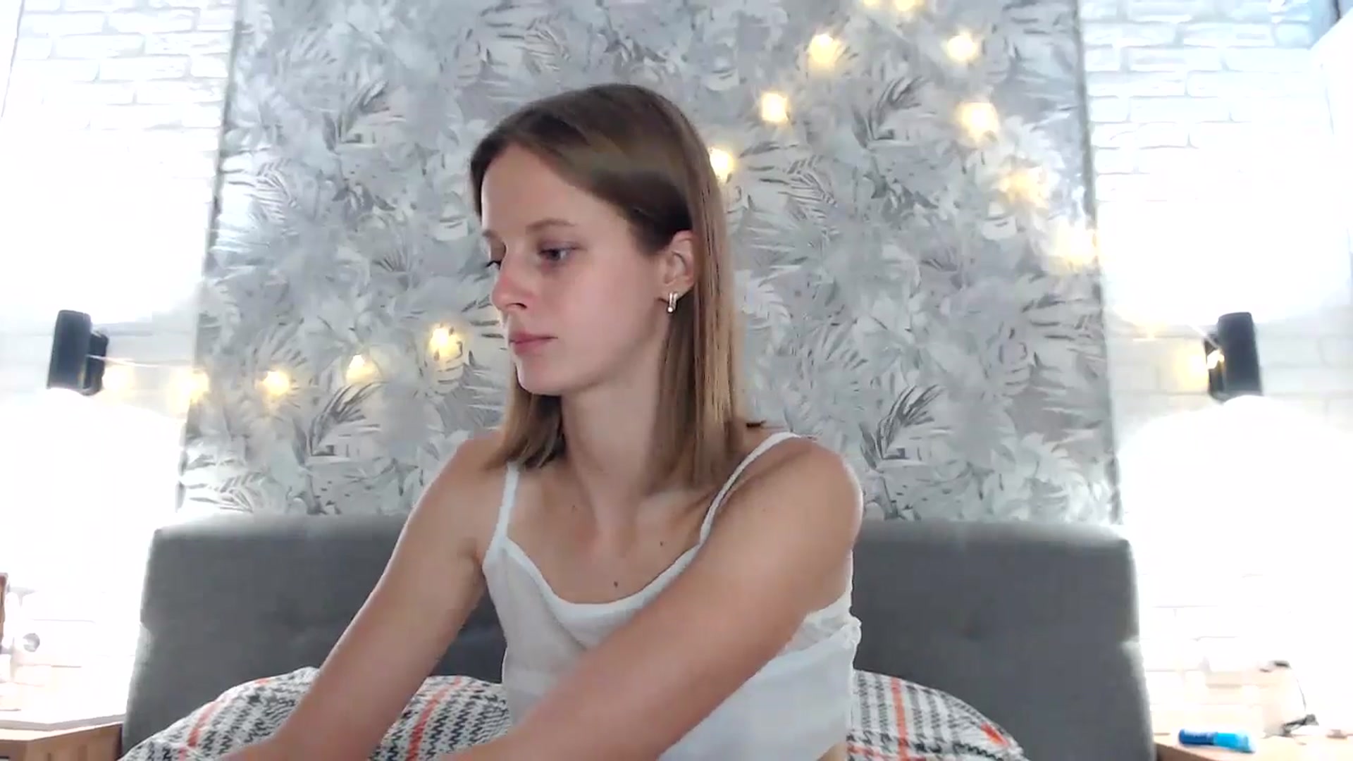 Gallery image thumbnail from mimiMILFal's myfreecams stream on, 08/13/2024, 09:28 image 9 of 20