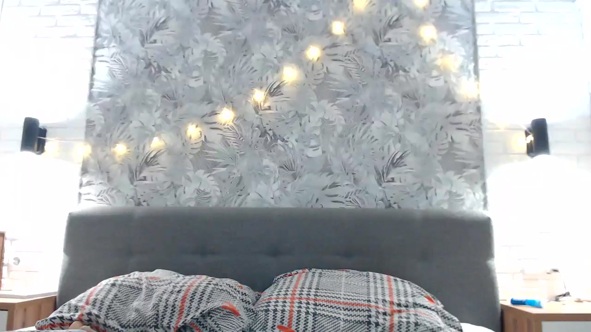 Gallery image thumbnail from mimiMILFal's myfreecams stream on, 08/13/2024, 09:28 image 15 of 20