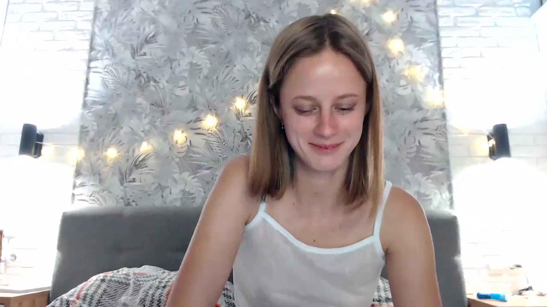 Gallery image thumbnail from mimiMILFal's myfreecams stream on, 08/13/2024, 09:28 image 3 of 20