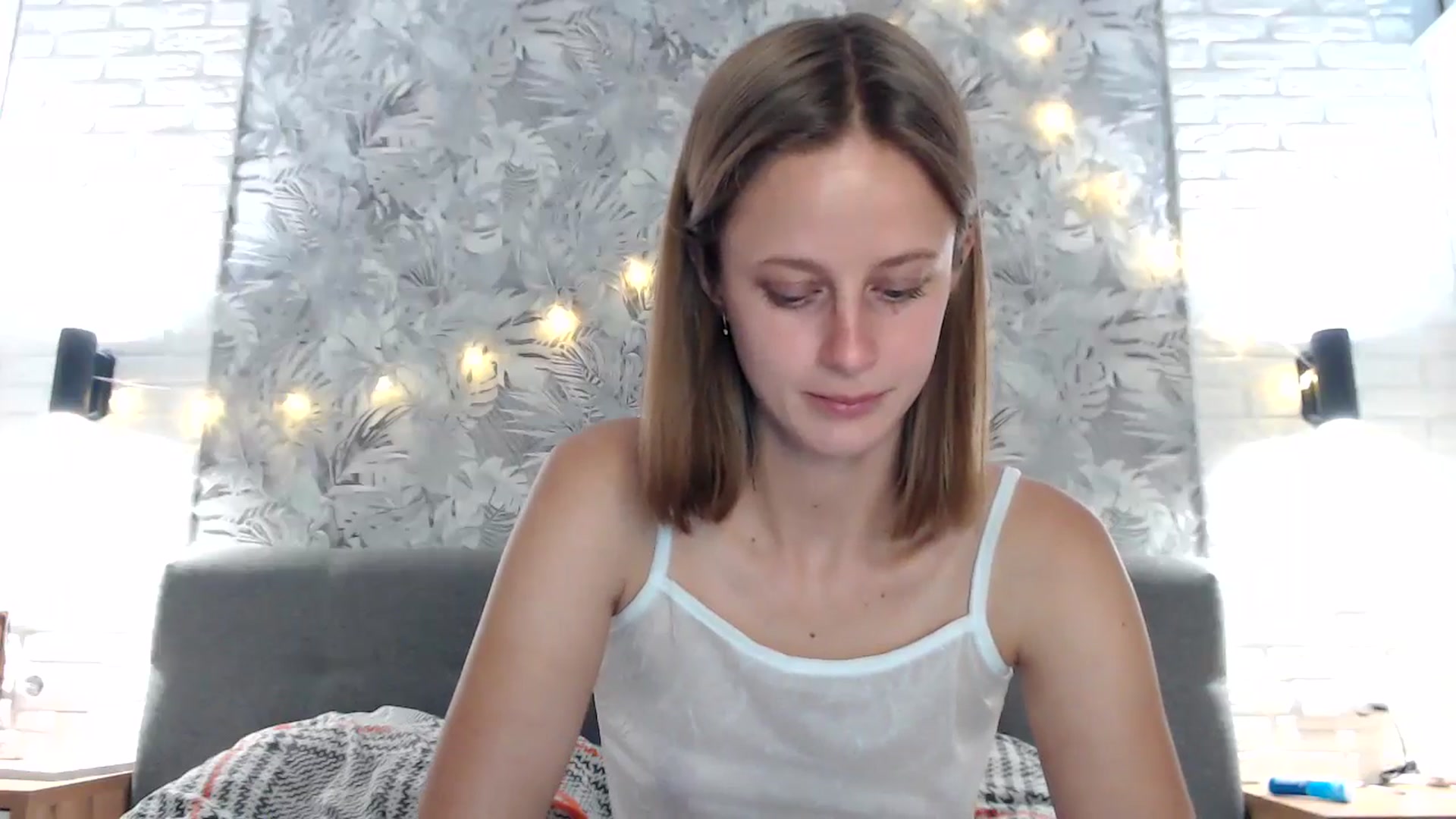 Gallery image thumbnail from mimiMILFal's myfreecams stream on, 08/13/2024, 09:28 image 4 of 20