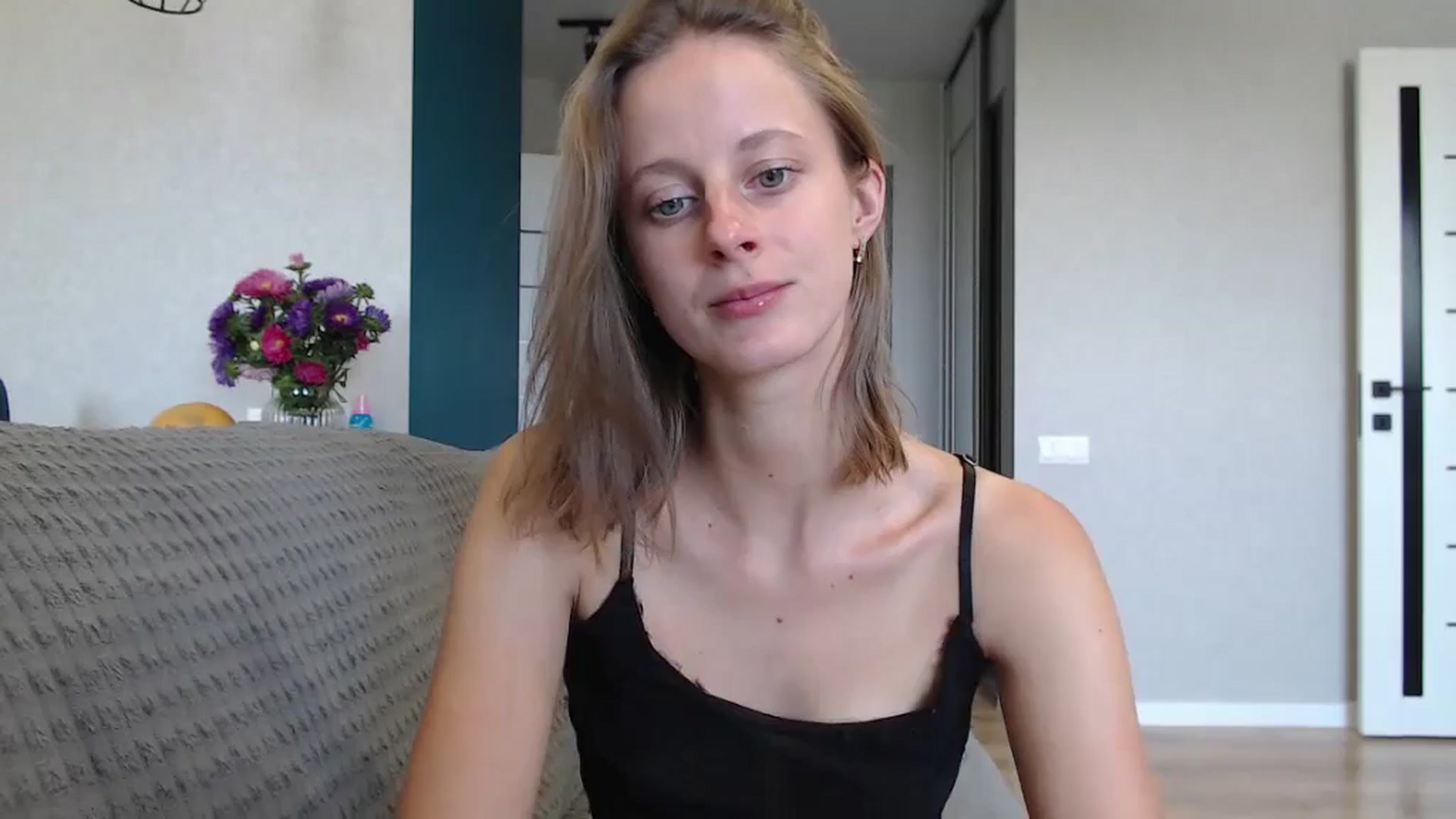 Gallery image thumbnail from mimiMILFal's myfreecams stream on, 08/25/2024, 11:01 image 1 of 20